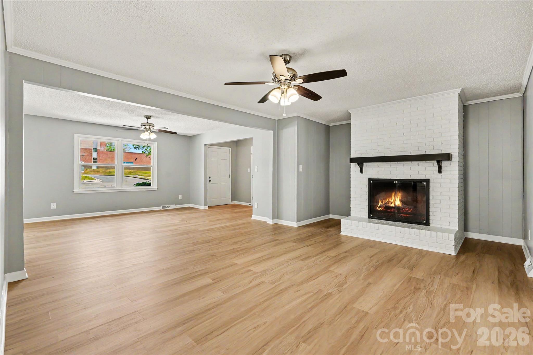 7040 Idlewild Road Property Photo 3