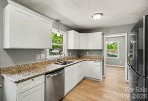 7040 Idlewild Road Property Photo 13