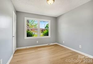 7040 Idlewild Road Property Photo 15
