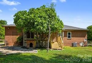 7040 Idlewild Road Property Photo 20