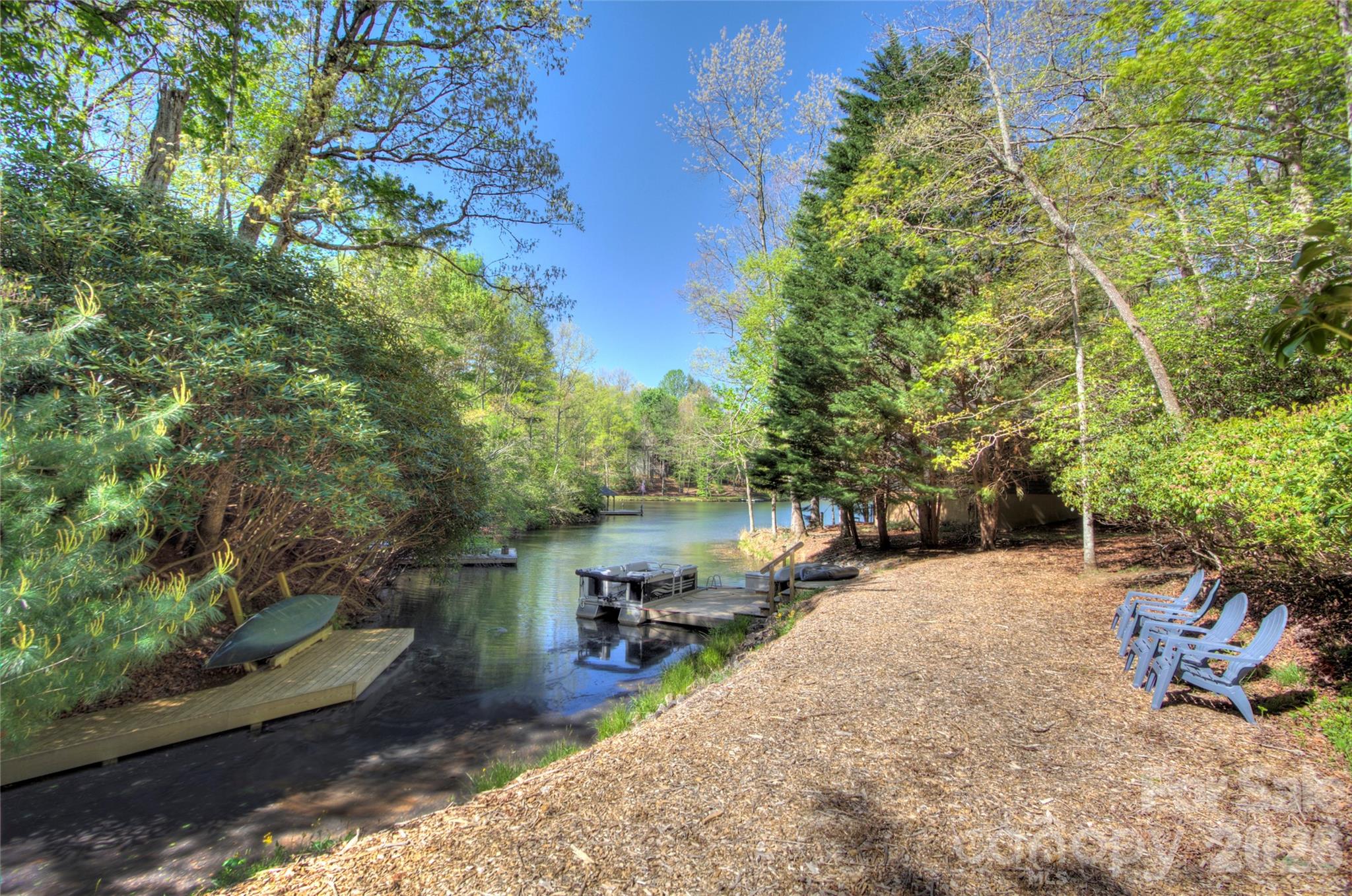 960 Middle Connestee Trail Property Photo 4