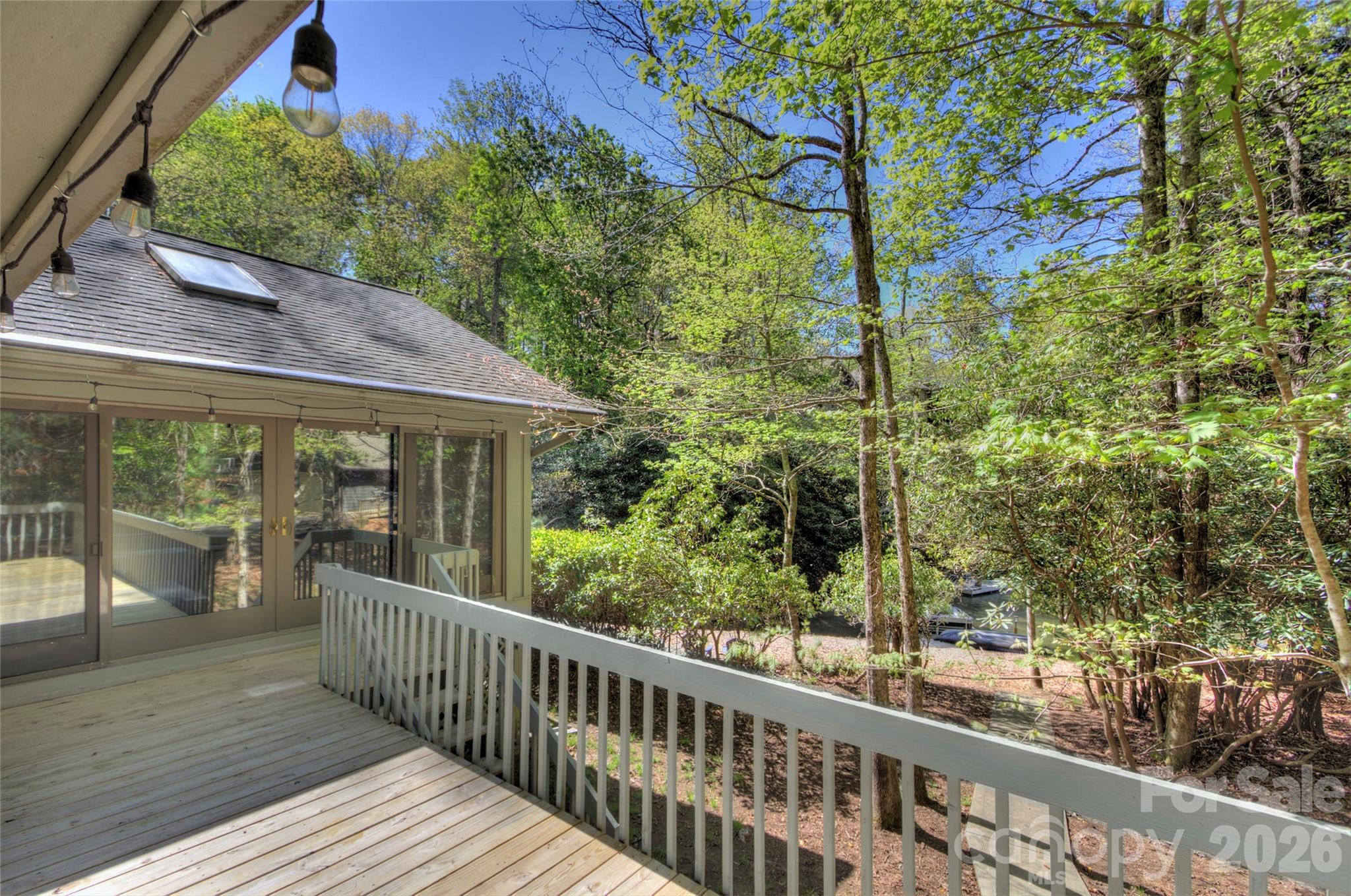 960 Middle Connestee Trail Property Photo 7