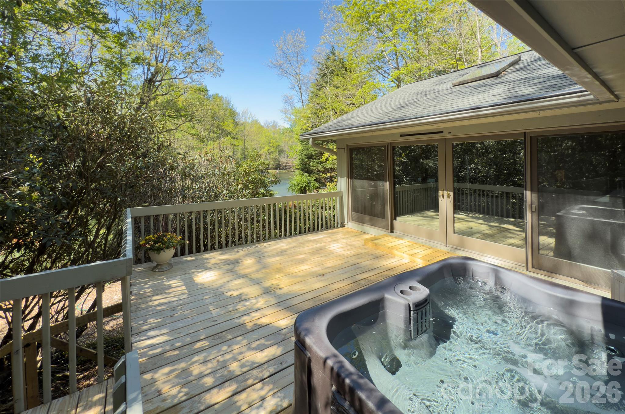 960 Middle Connestee Trail Property Photo 11