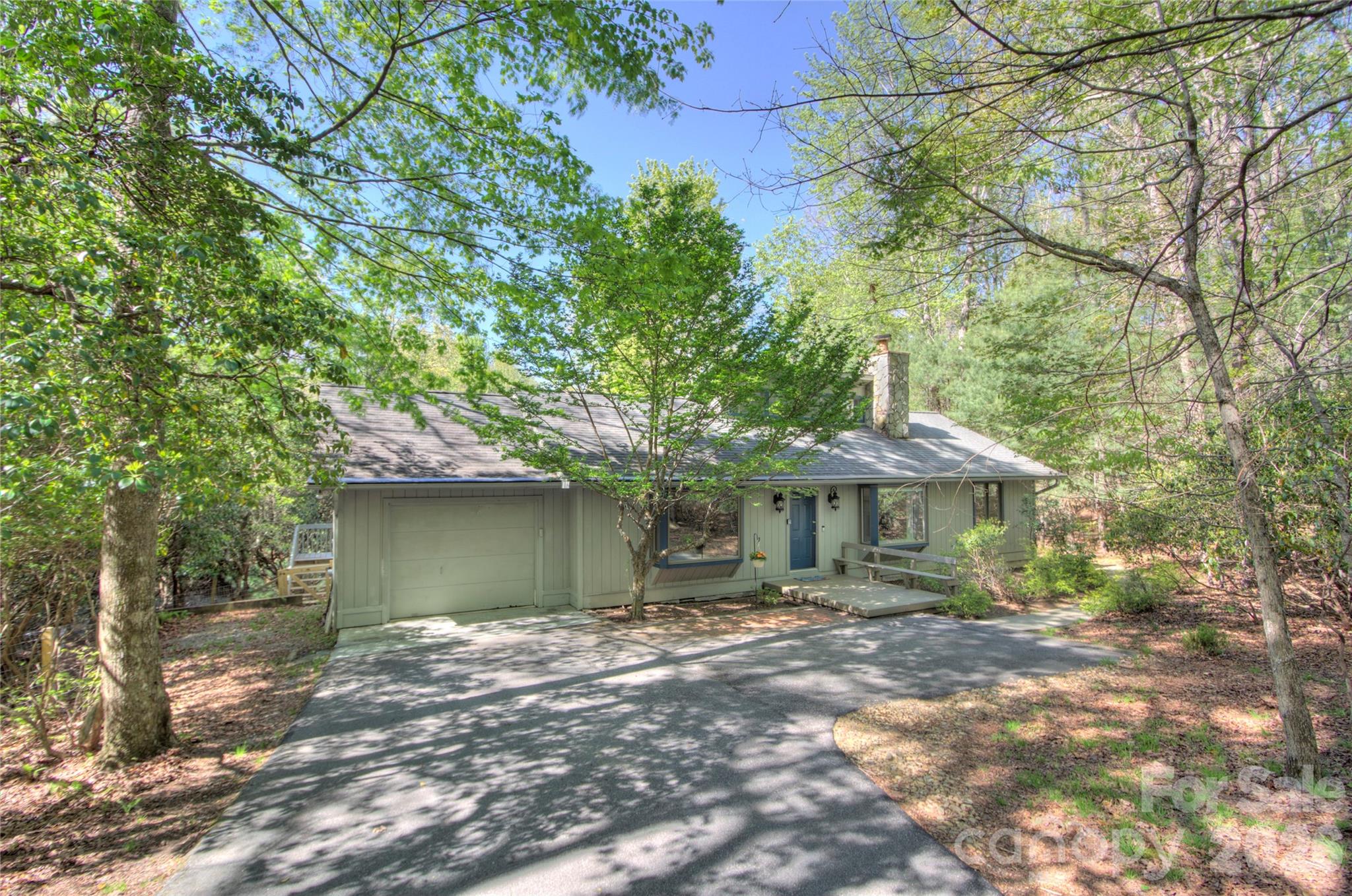 960 Middle Connestee Trail Property Photo 13