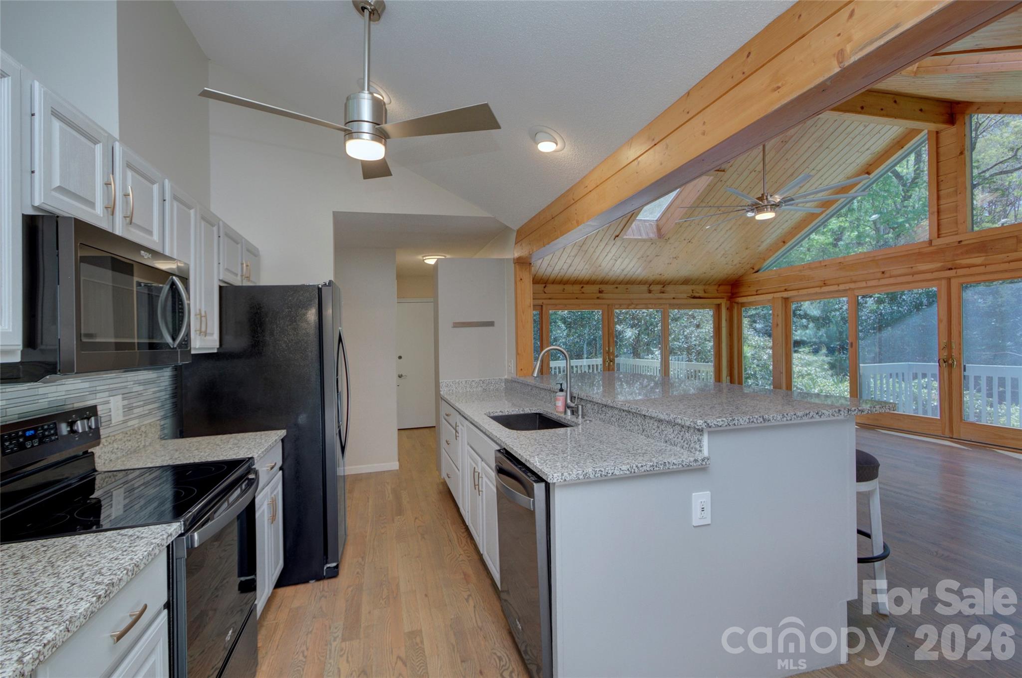 960 Middle Connestee Trail Property Photo 21