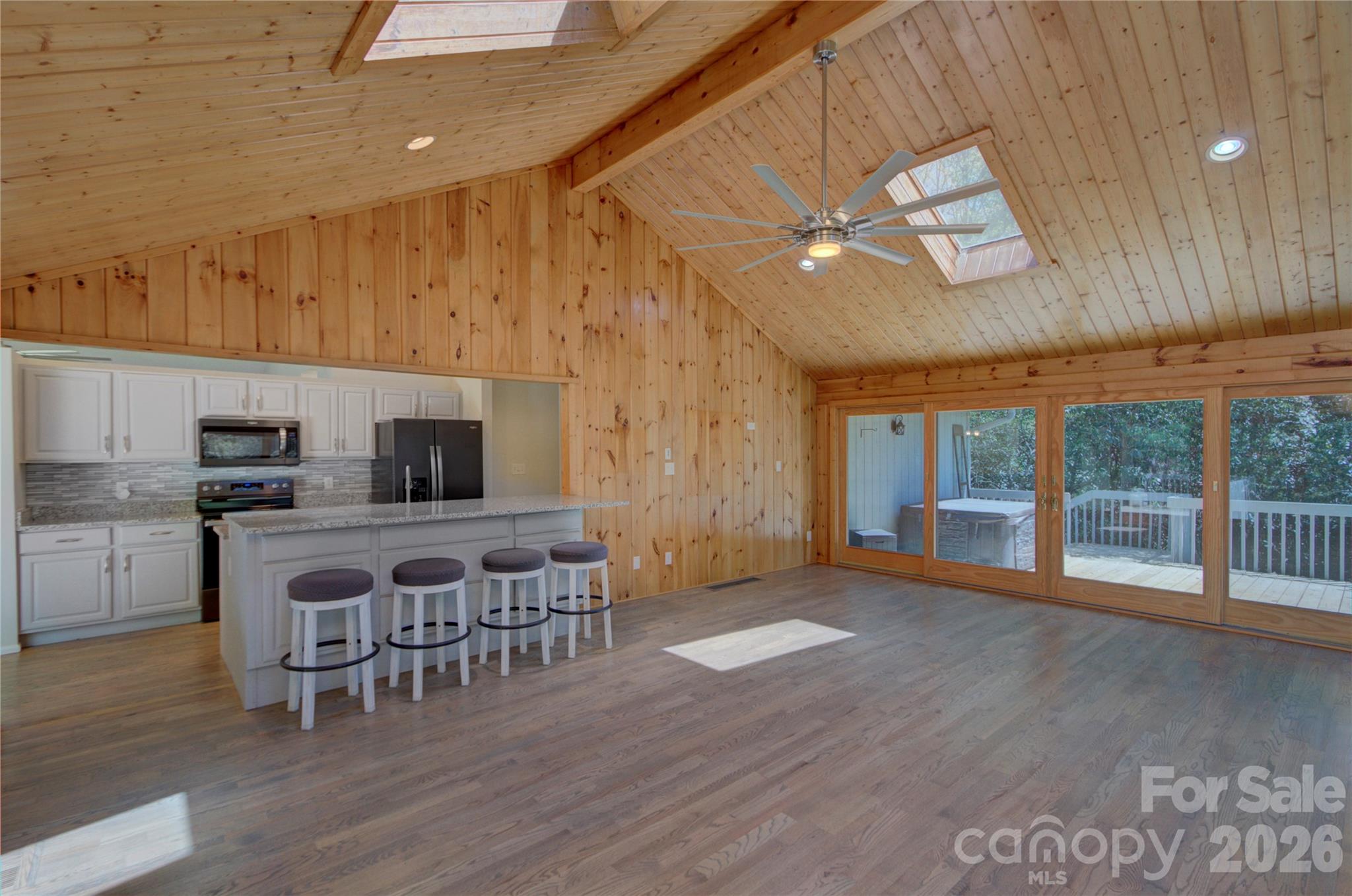 960 Middle Connestee Trail Property Photo 24