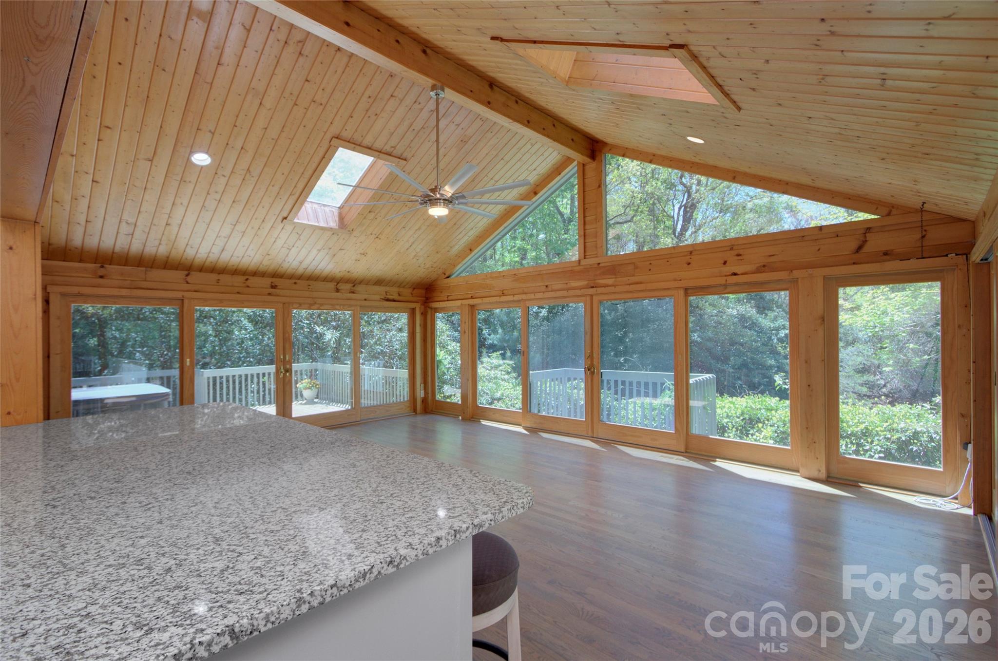 960 Middle Connestee Trail Property Photo 26