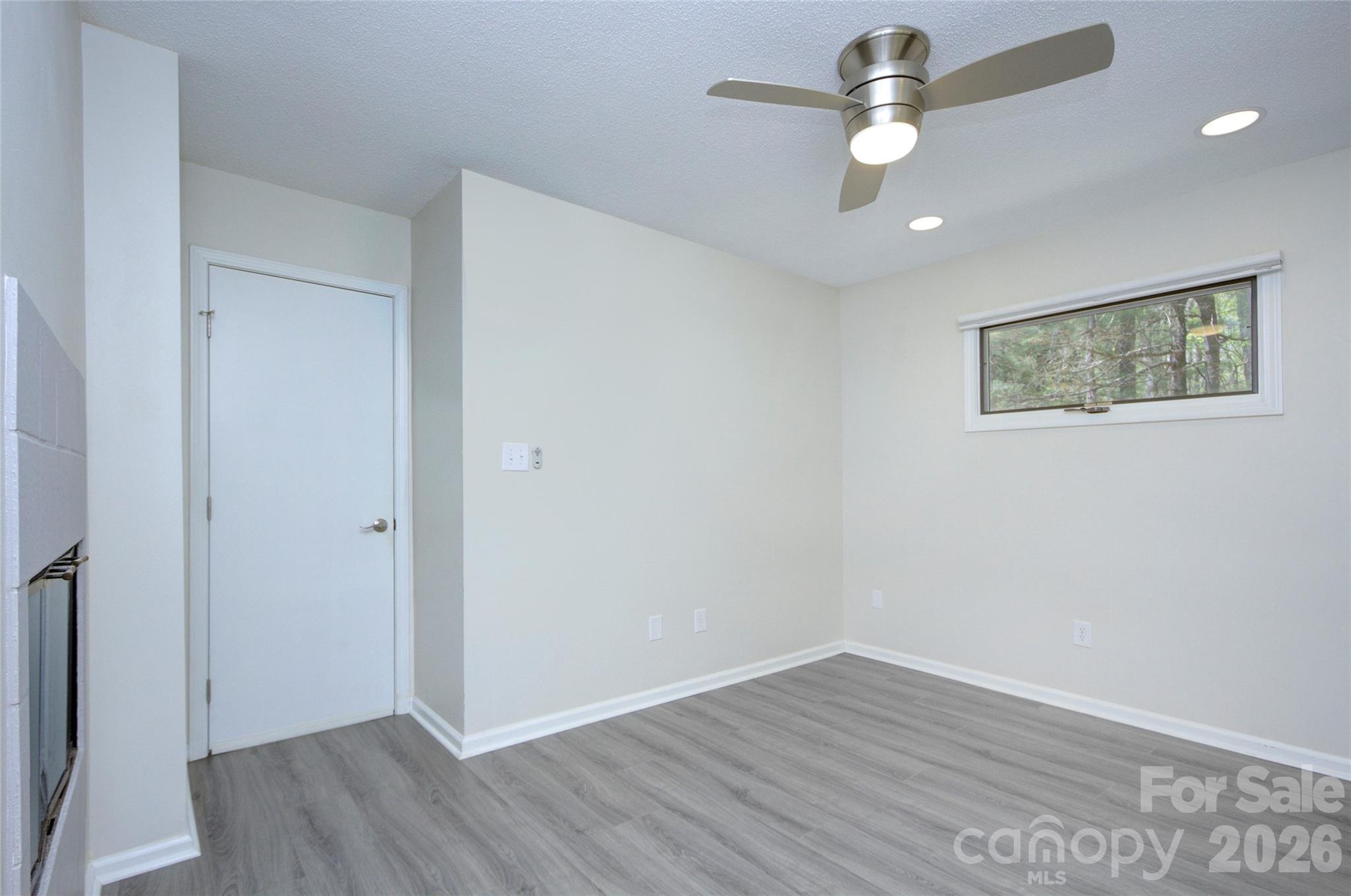 960 Middle Connestee Trail Property Photo 38