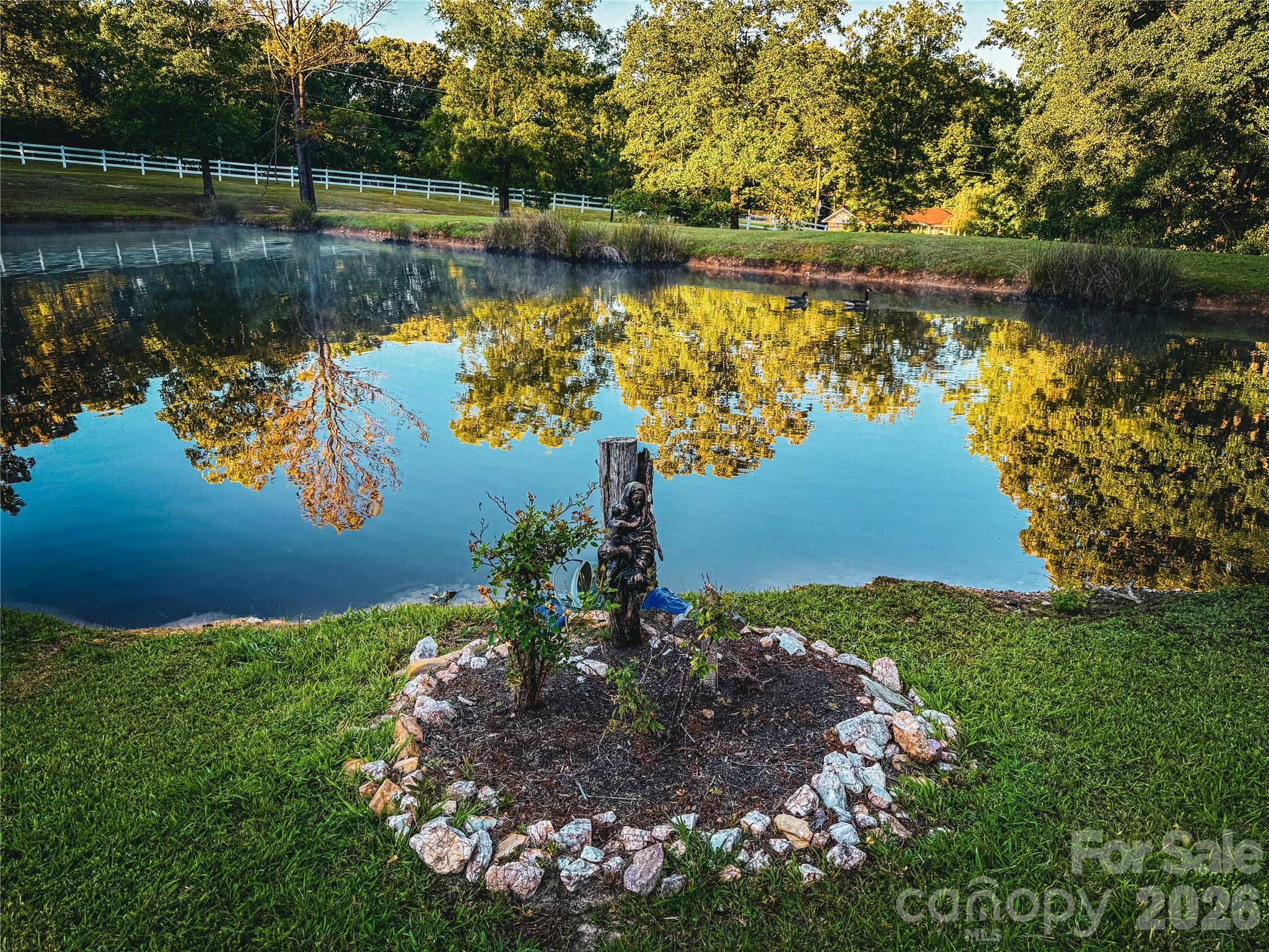 1171 Hilldale Drive Property Photo 4