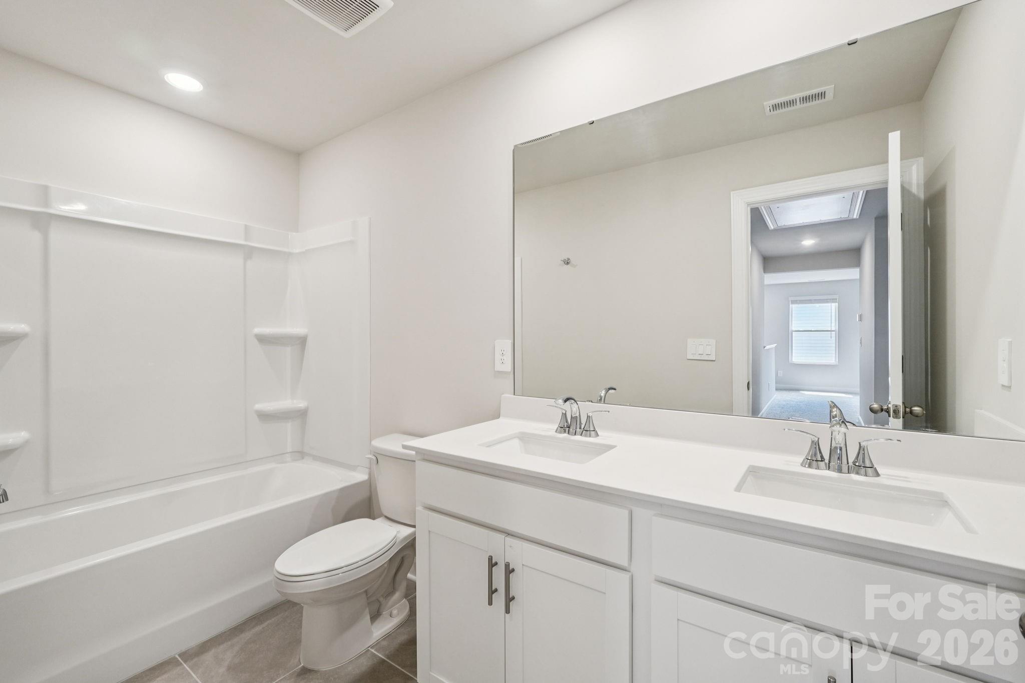2468 Maxton Drive Property Photo 14