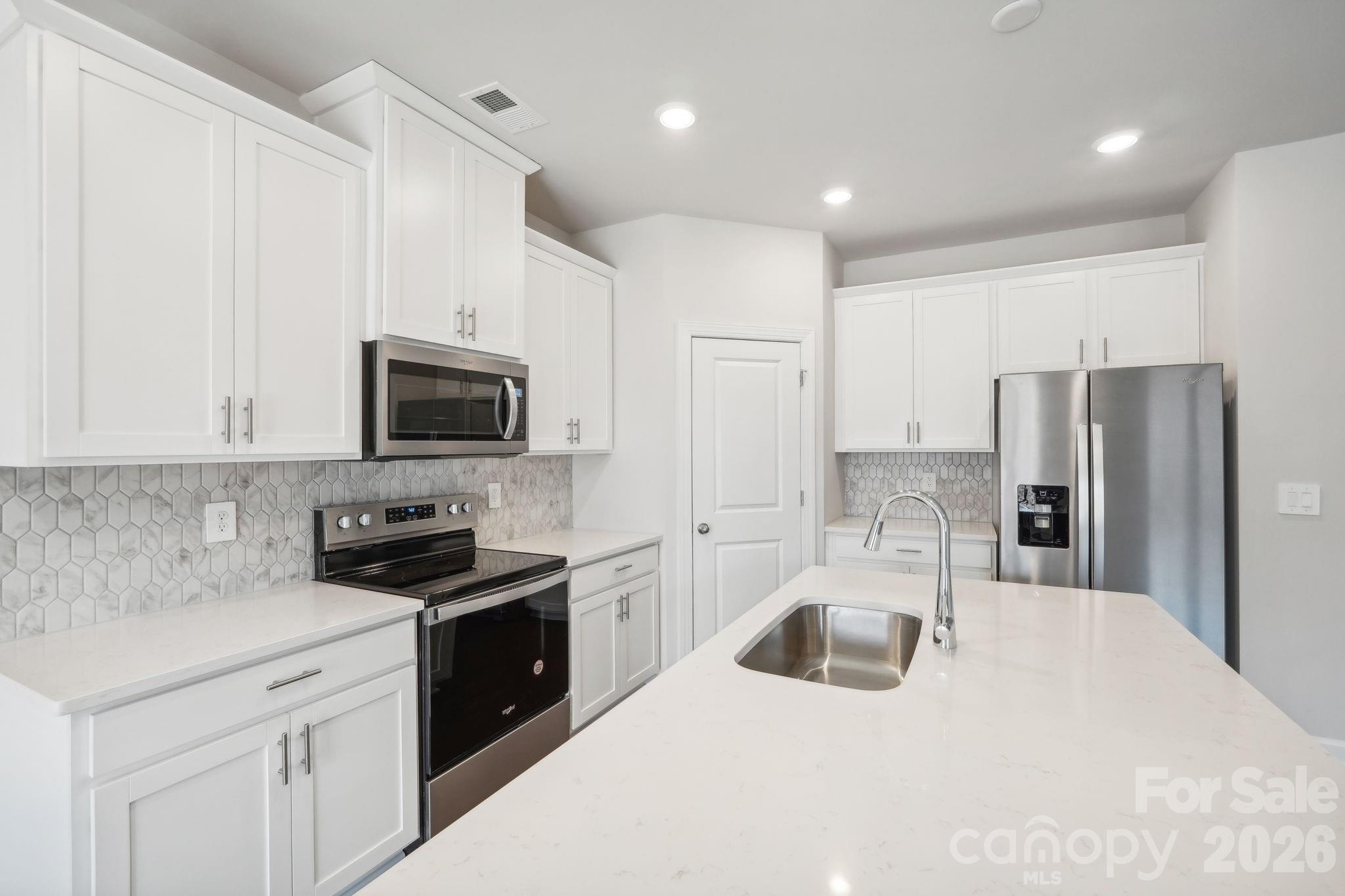 2453 Chartwell Street Property Photo 8
