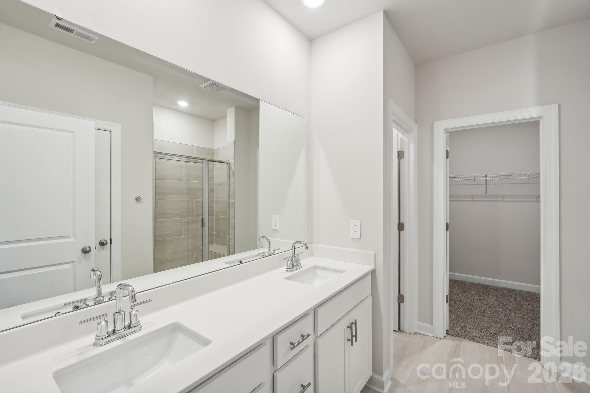 2453 Chartwell Street Property Photo 13