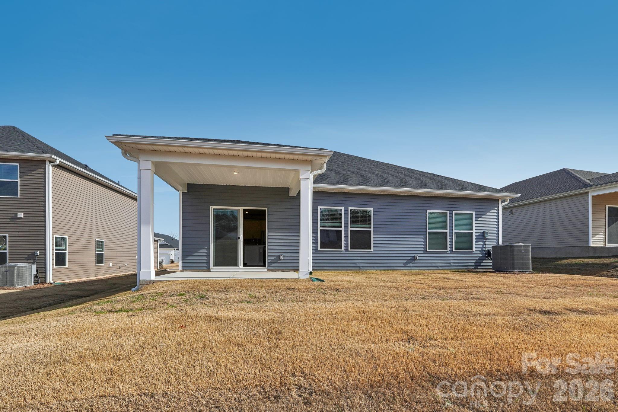 2453 Chartwell Street Property Photo 23
