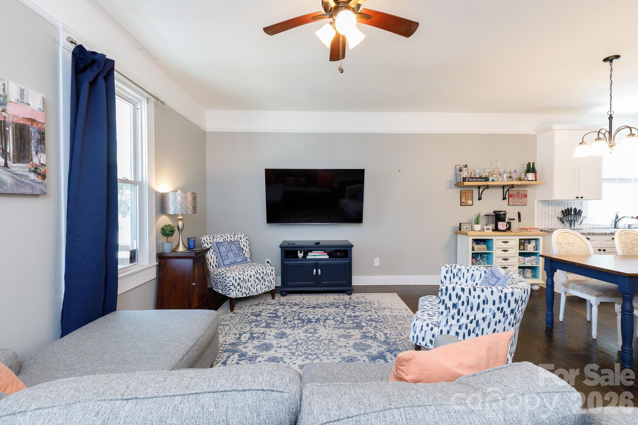 648 Izard Street Property Photo 8