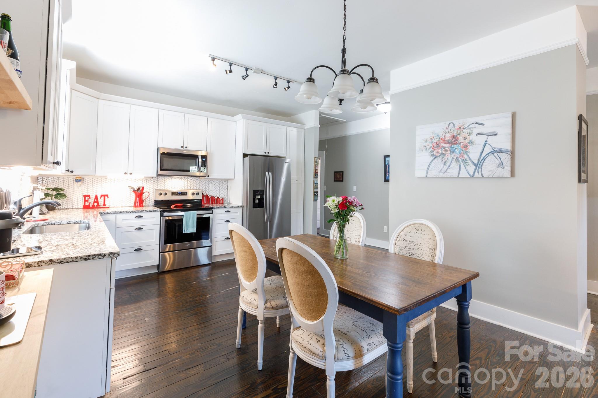 648 Izard Street Property Photo 14
