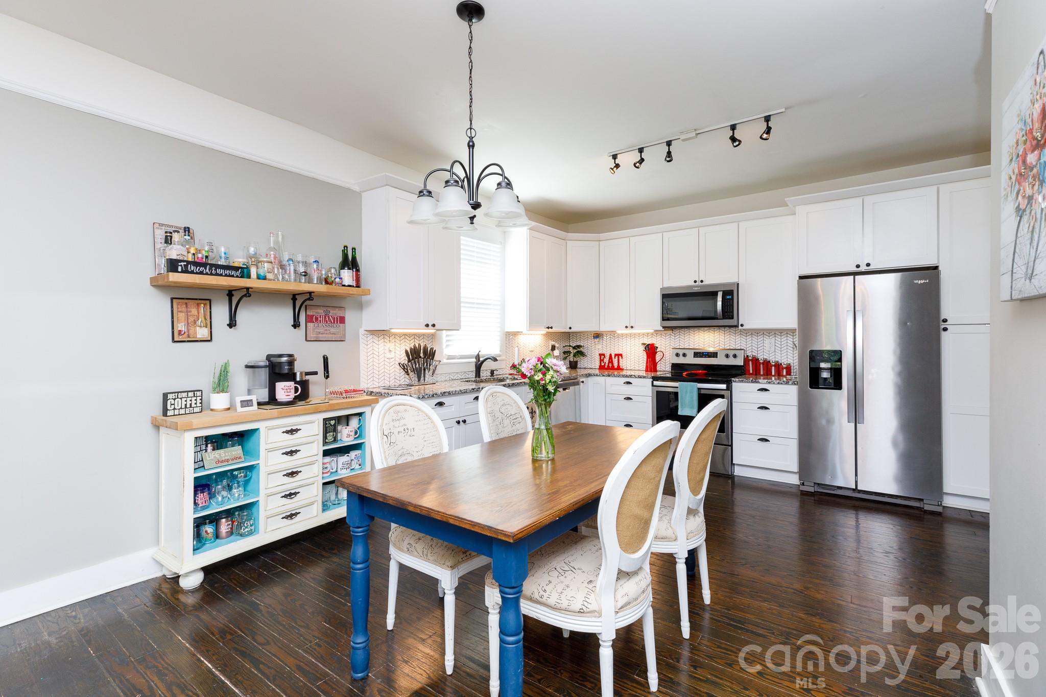 648 Izard Street Property Photo 19