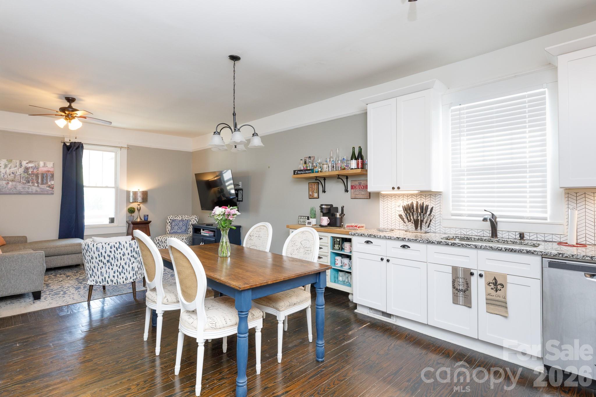 648 Izard Street Property Photo 20