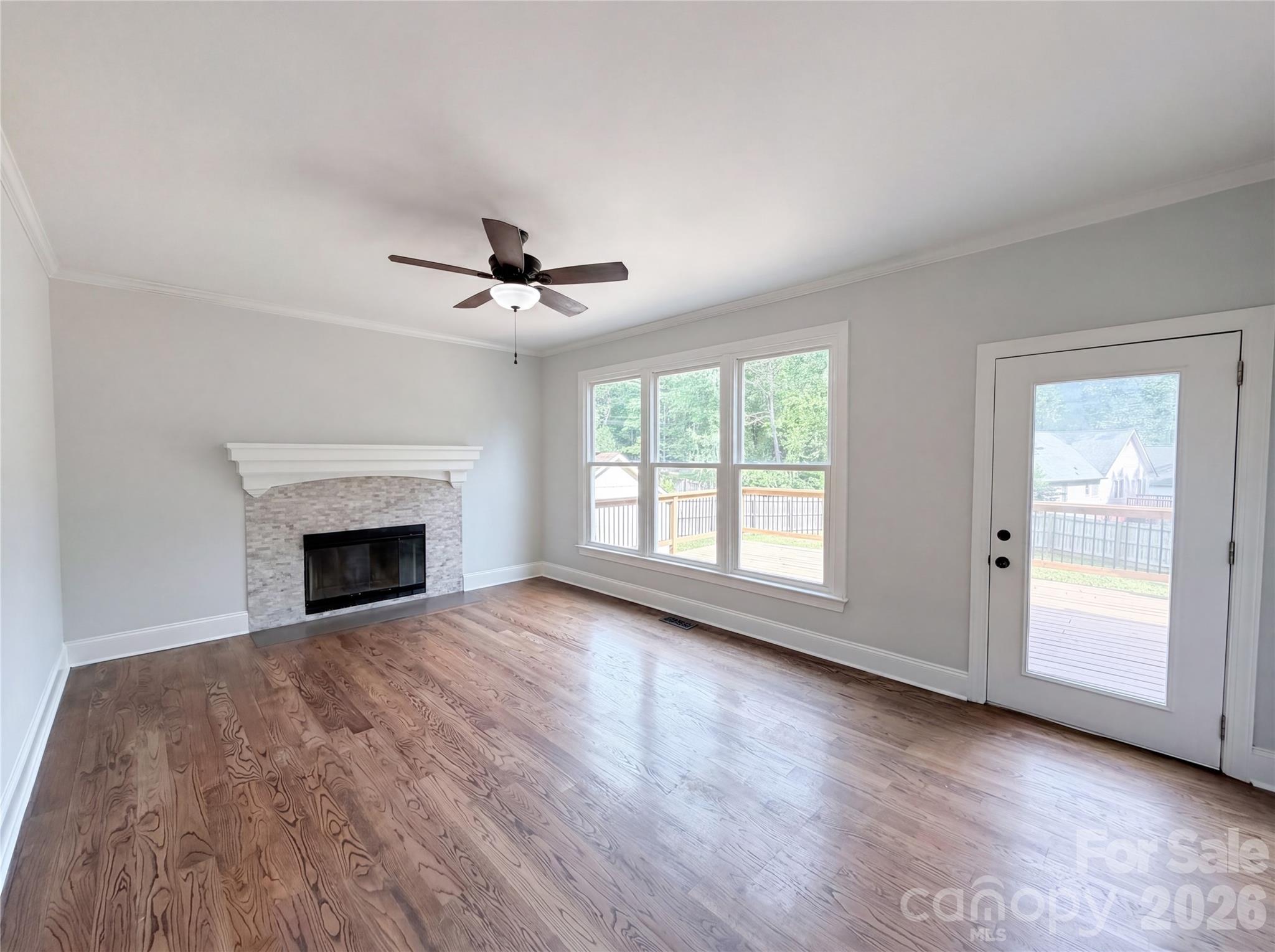 2496 Lake Shore Road Property Photo 2