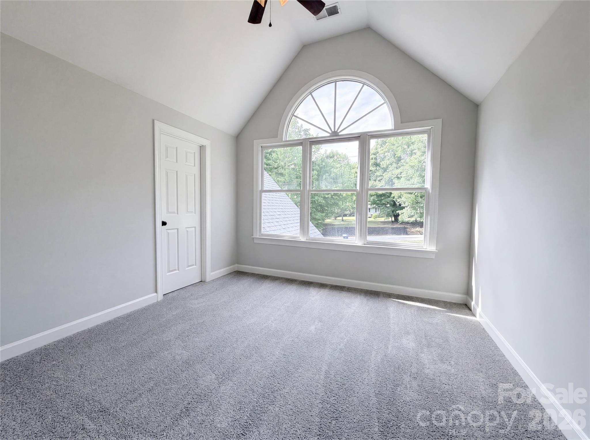 2496 Lake Shore Road Property Photo 10