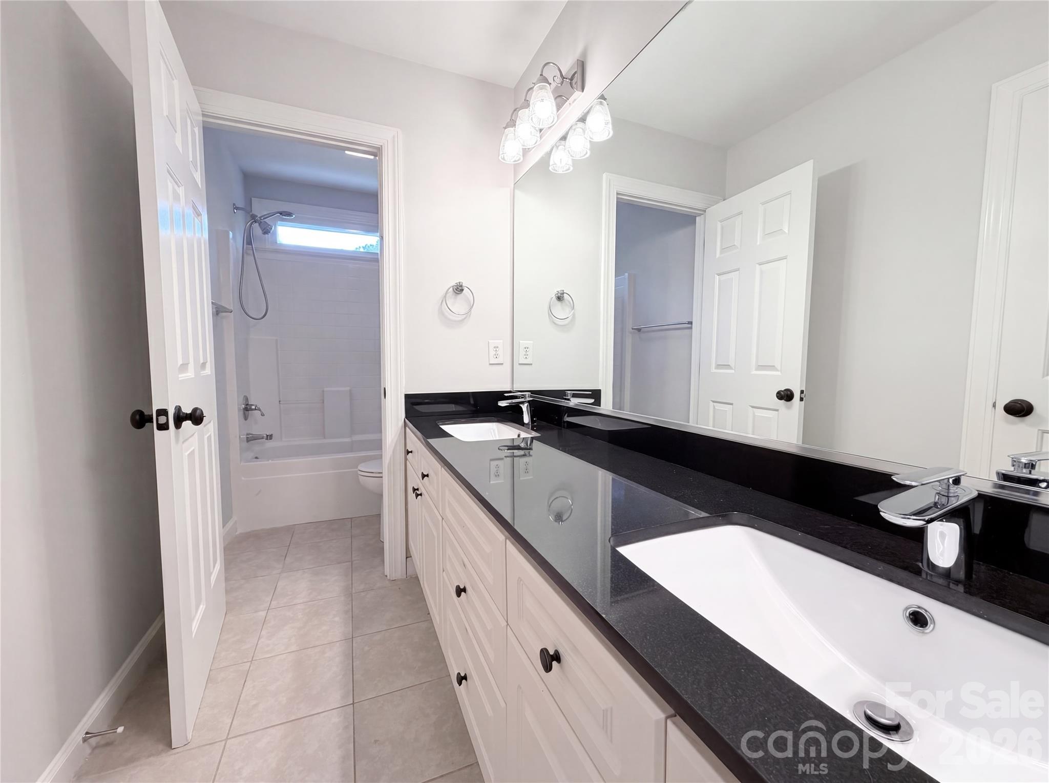 2496 Lake Shore Road Property Photo 14