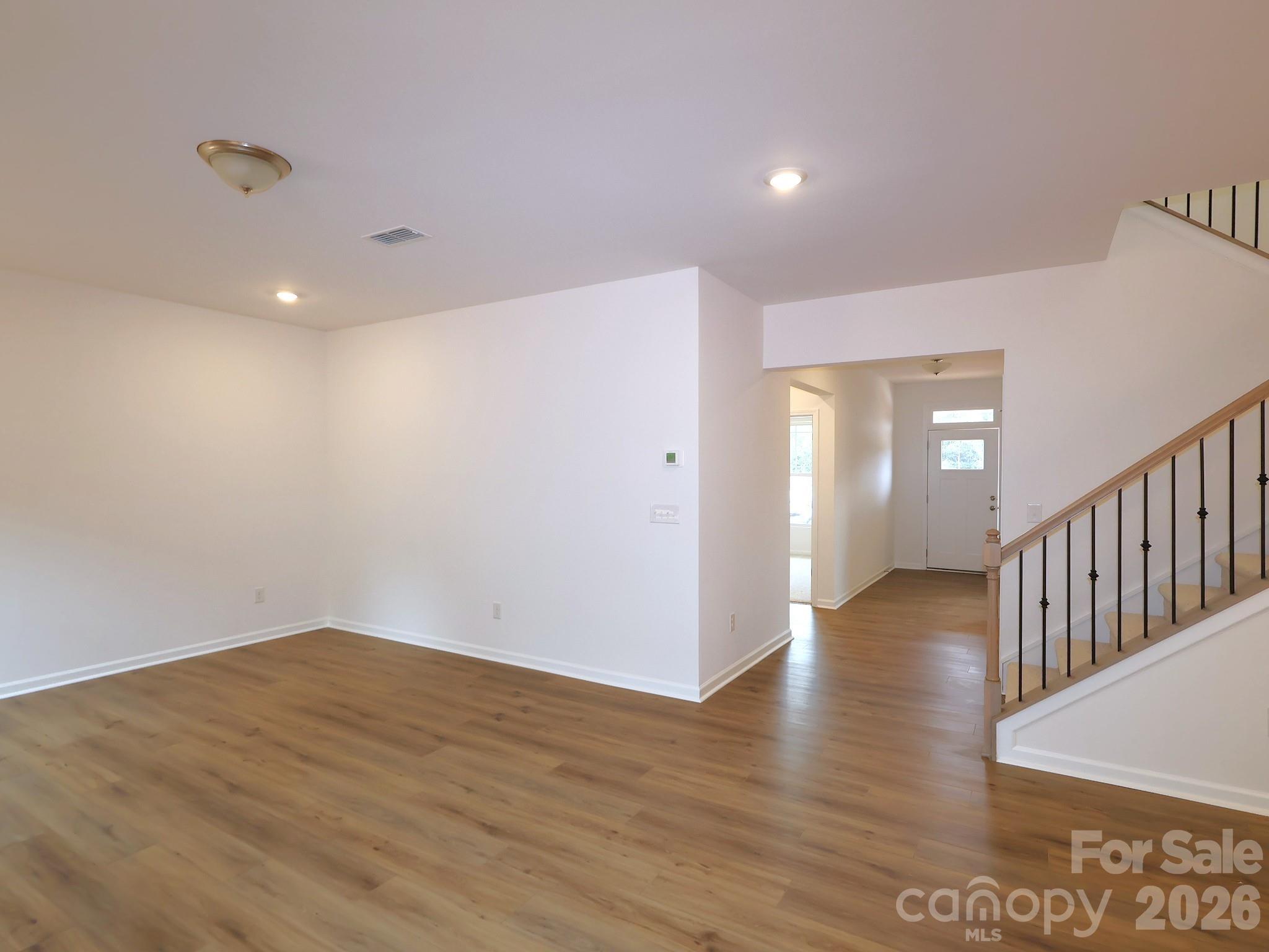 225 Amber Glen Drive Property Photo 5