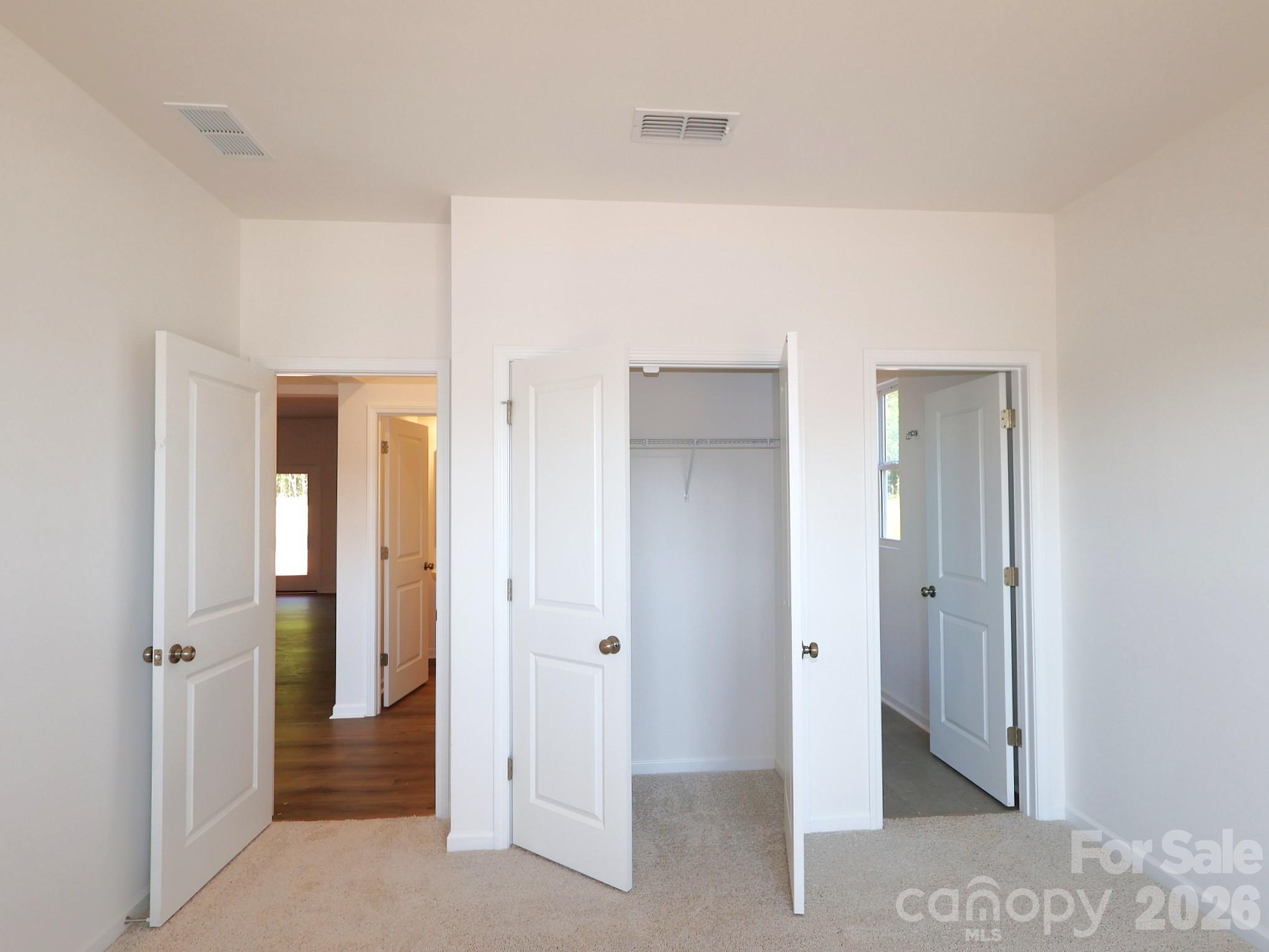 225 Amber Glen Drive Property Photo 7