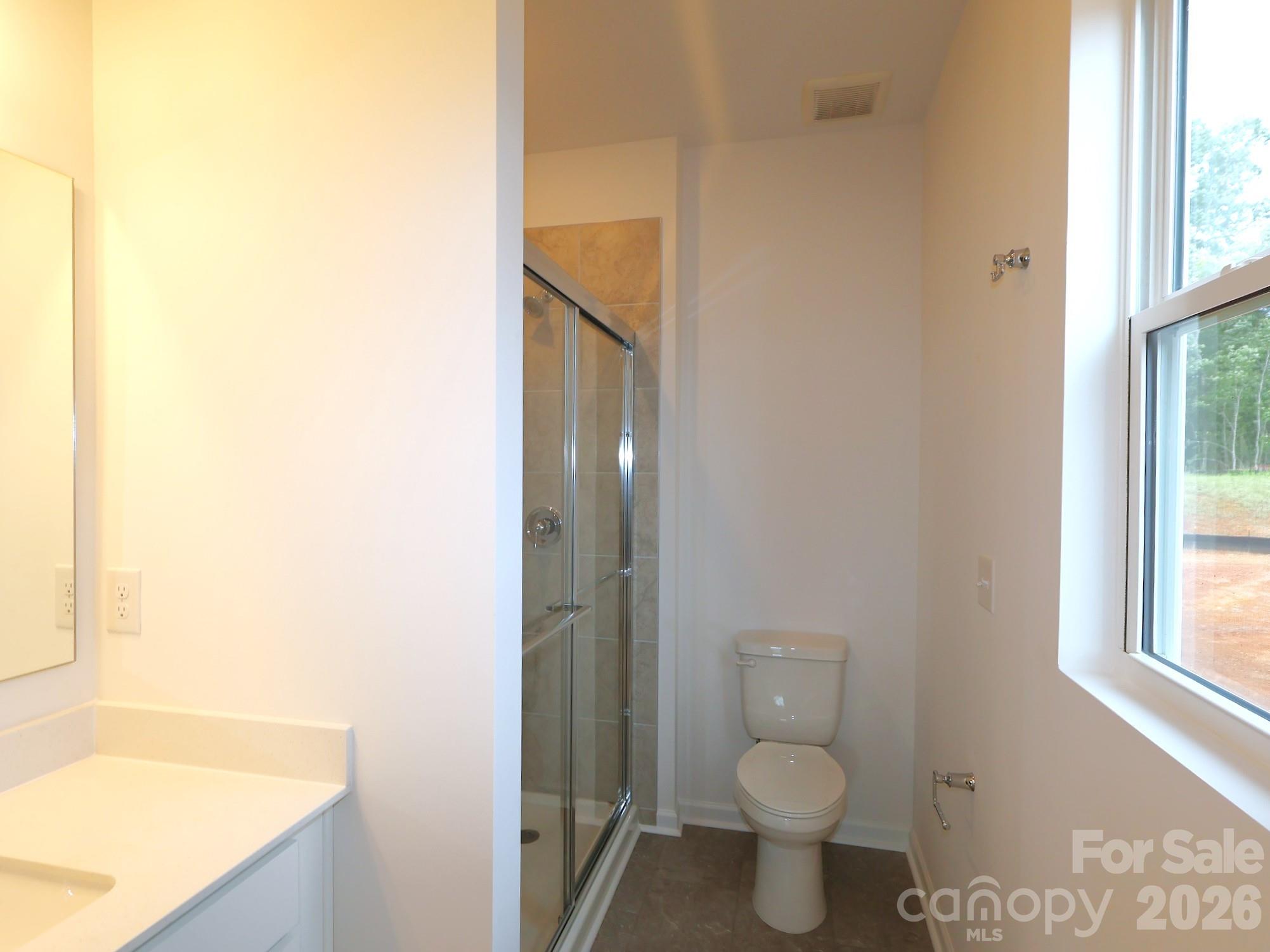 225 Amber Glen Drive Property Photo 8