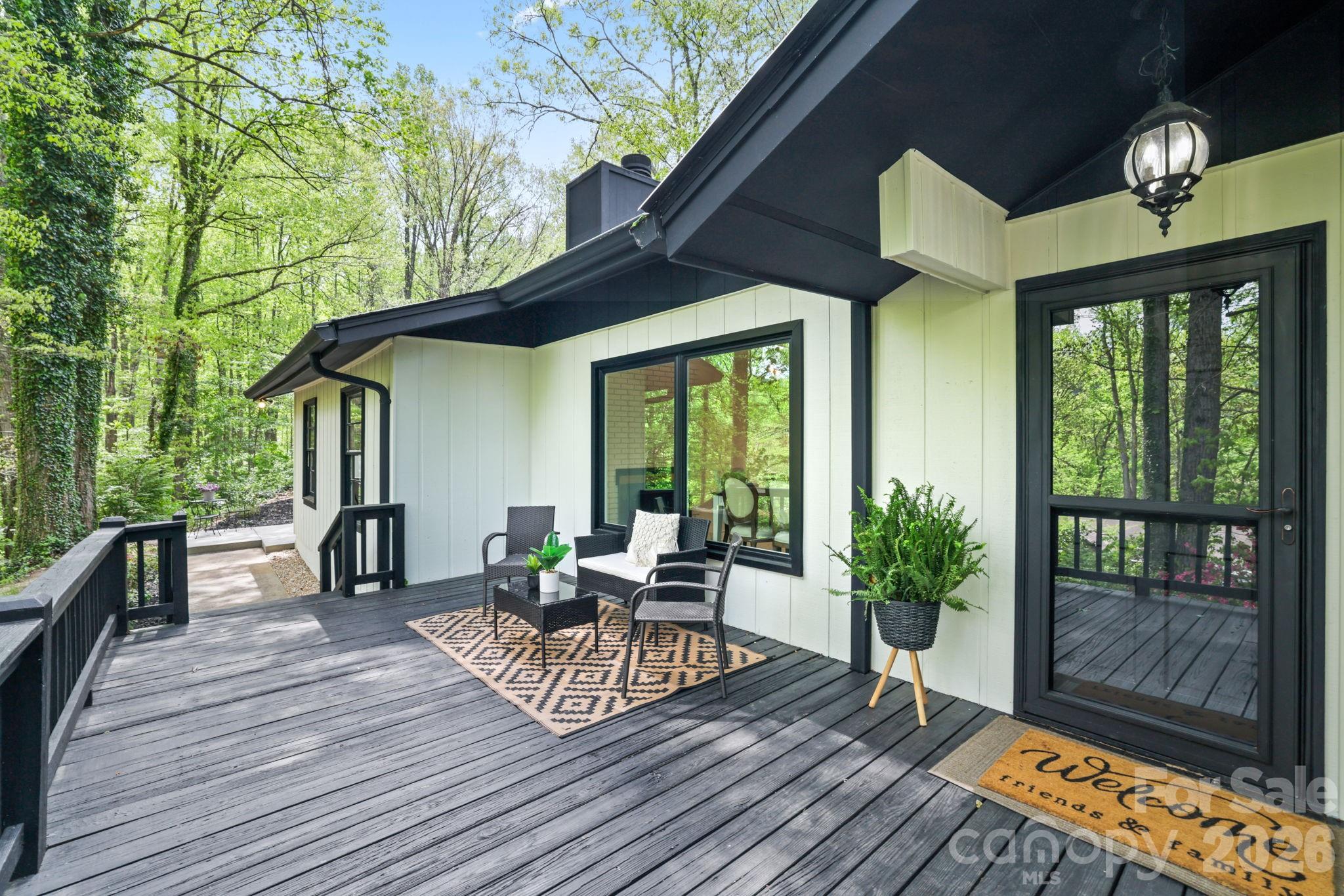 1 Virginia Lane Property Photo 1
