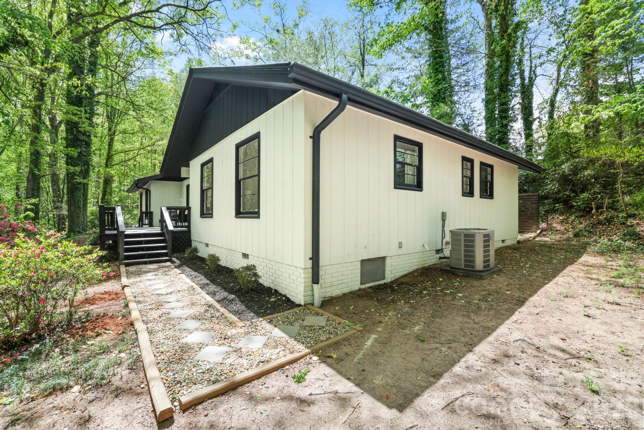 1 Virginia Lane Property Photo 28