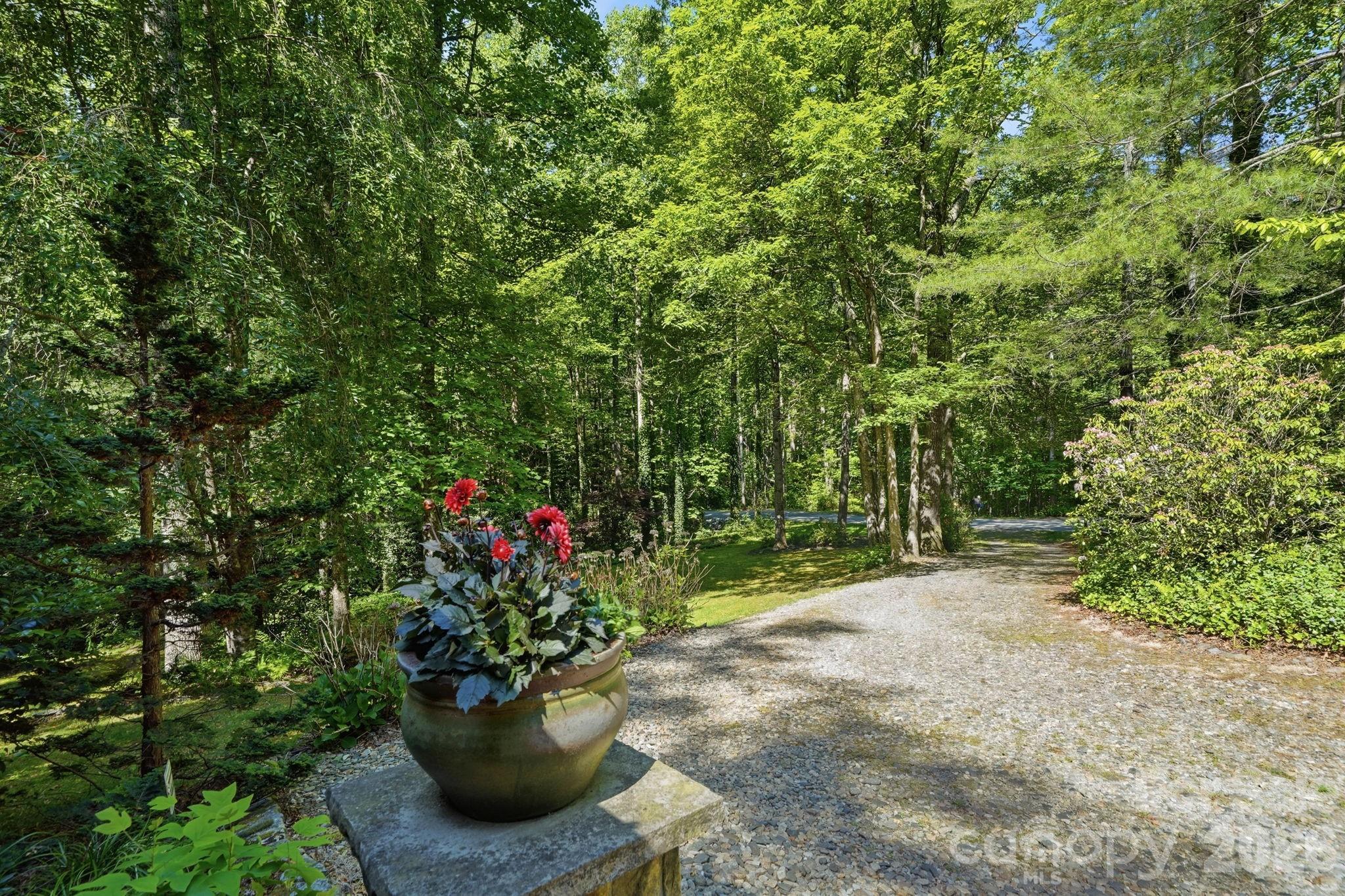 16 Shadow Brook Drive Property Photo 35