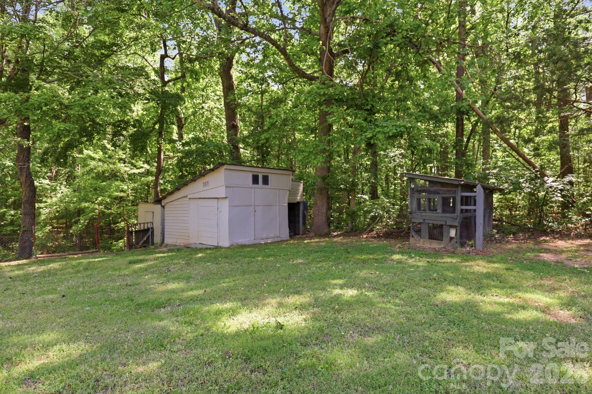 136 Woodridge Lane Property Photo 33