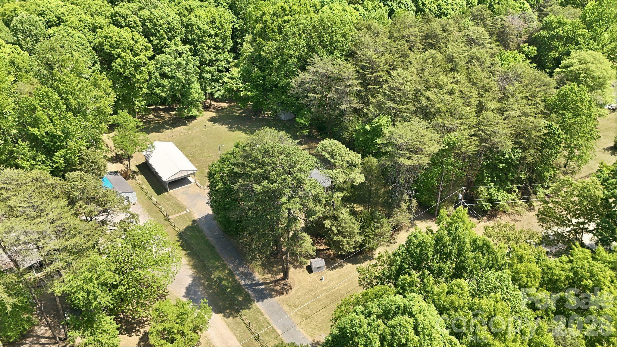 136 Woodridge Lane Property Photo 46