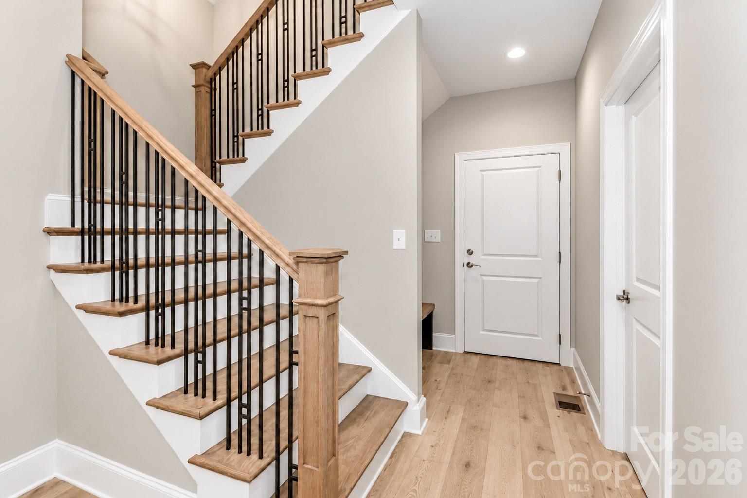 5977 Tipperary Drive Property Photo 9