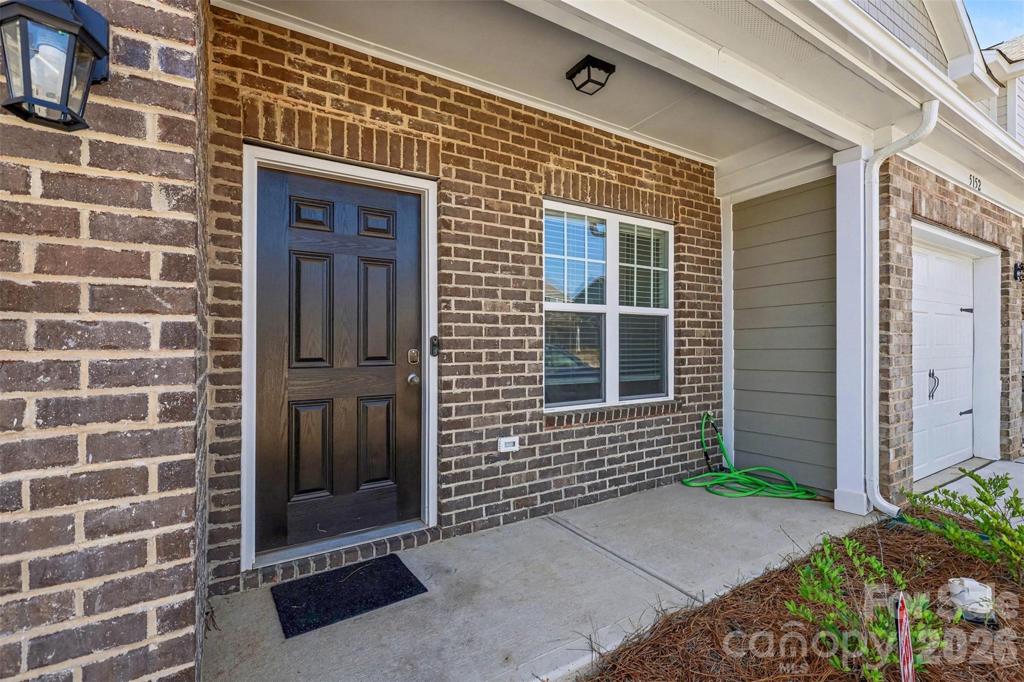5154 Tommy Lane Property Photo 4