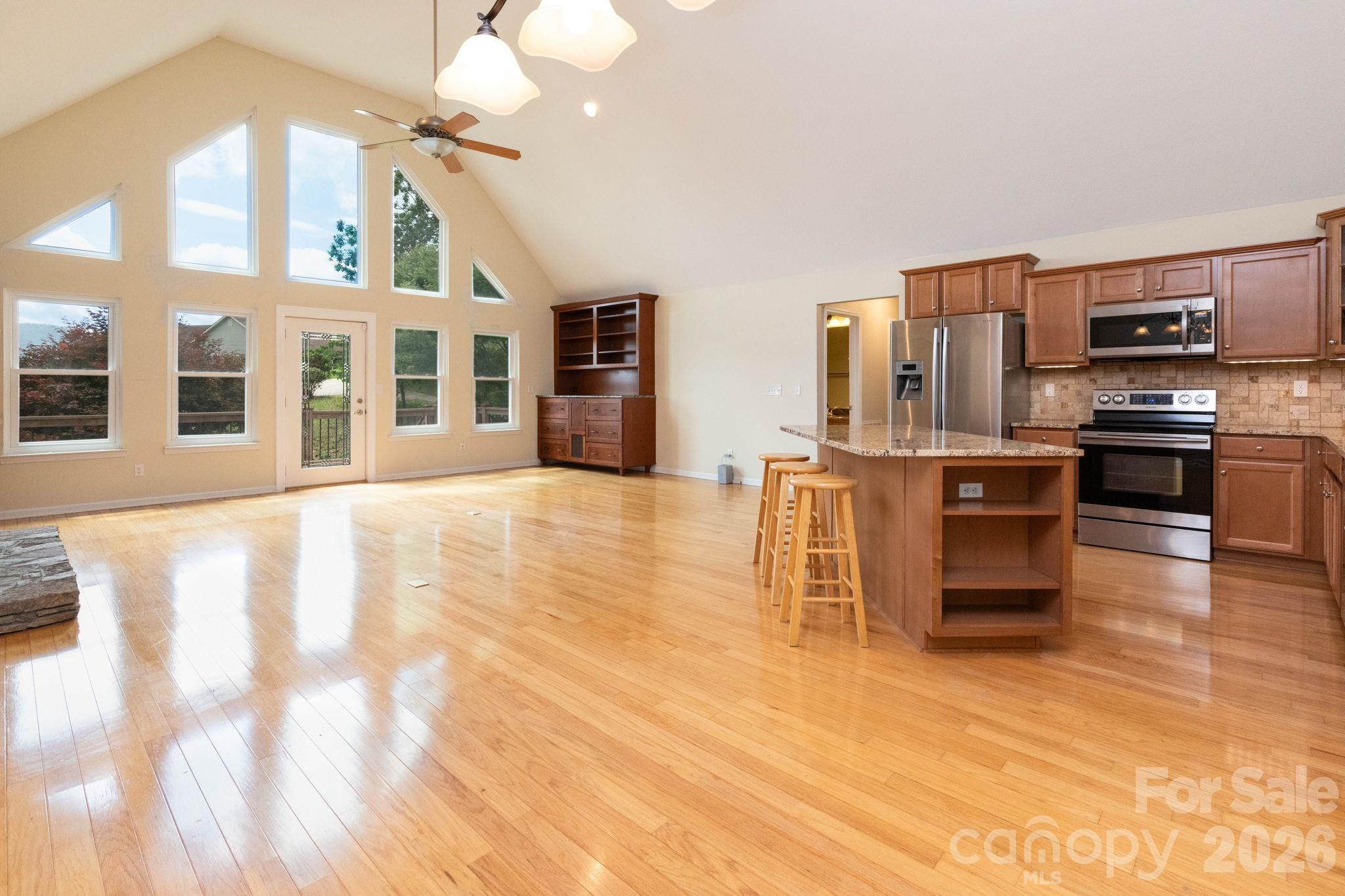 44 Deer Meadows Drive Property Photo 6