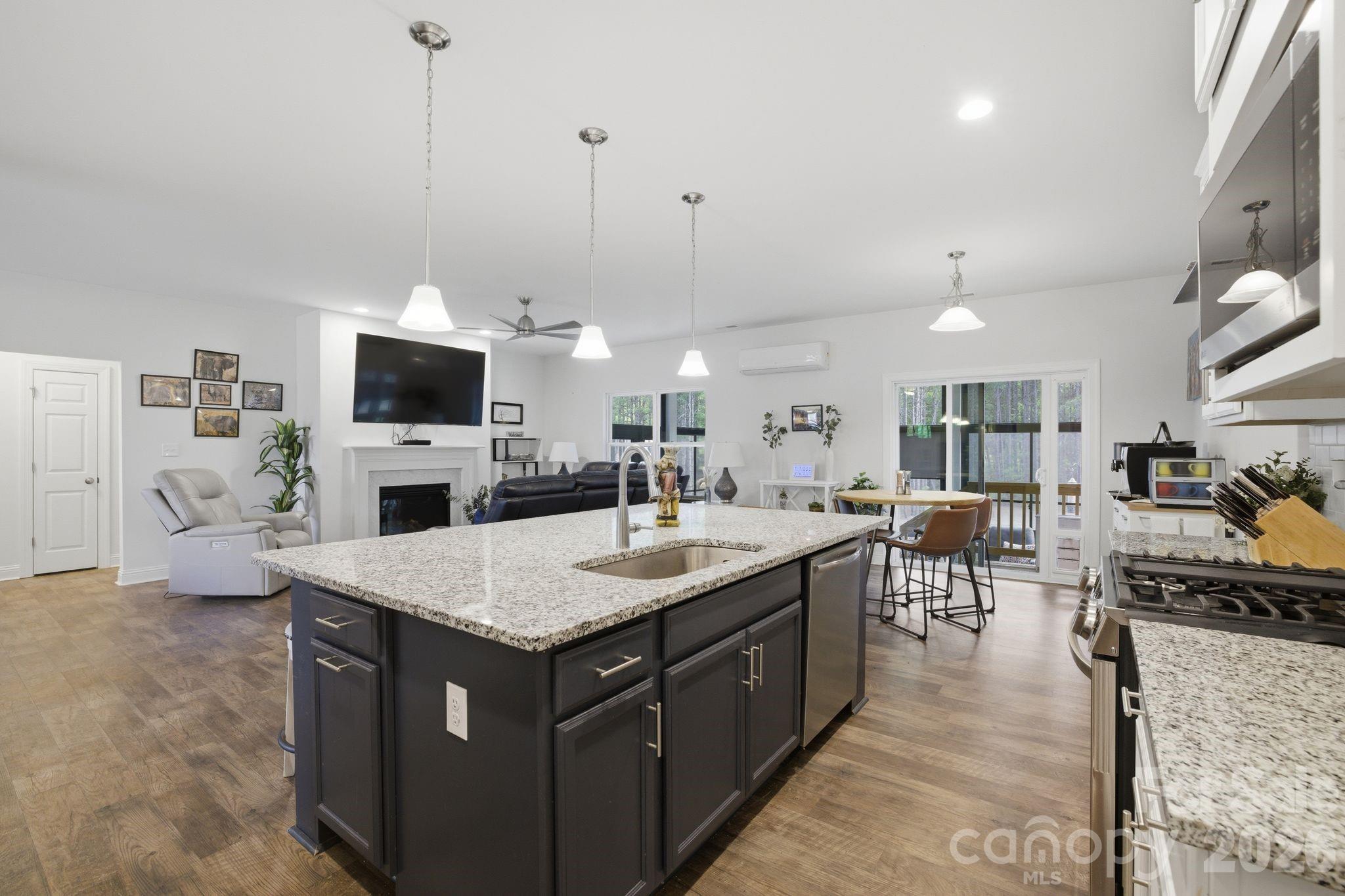 314 Potters Landing Property Photo 18