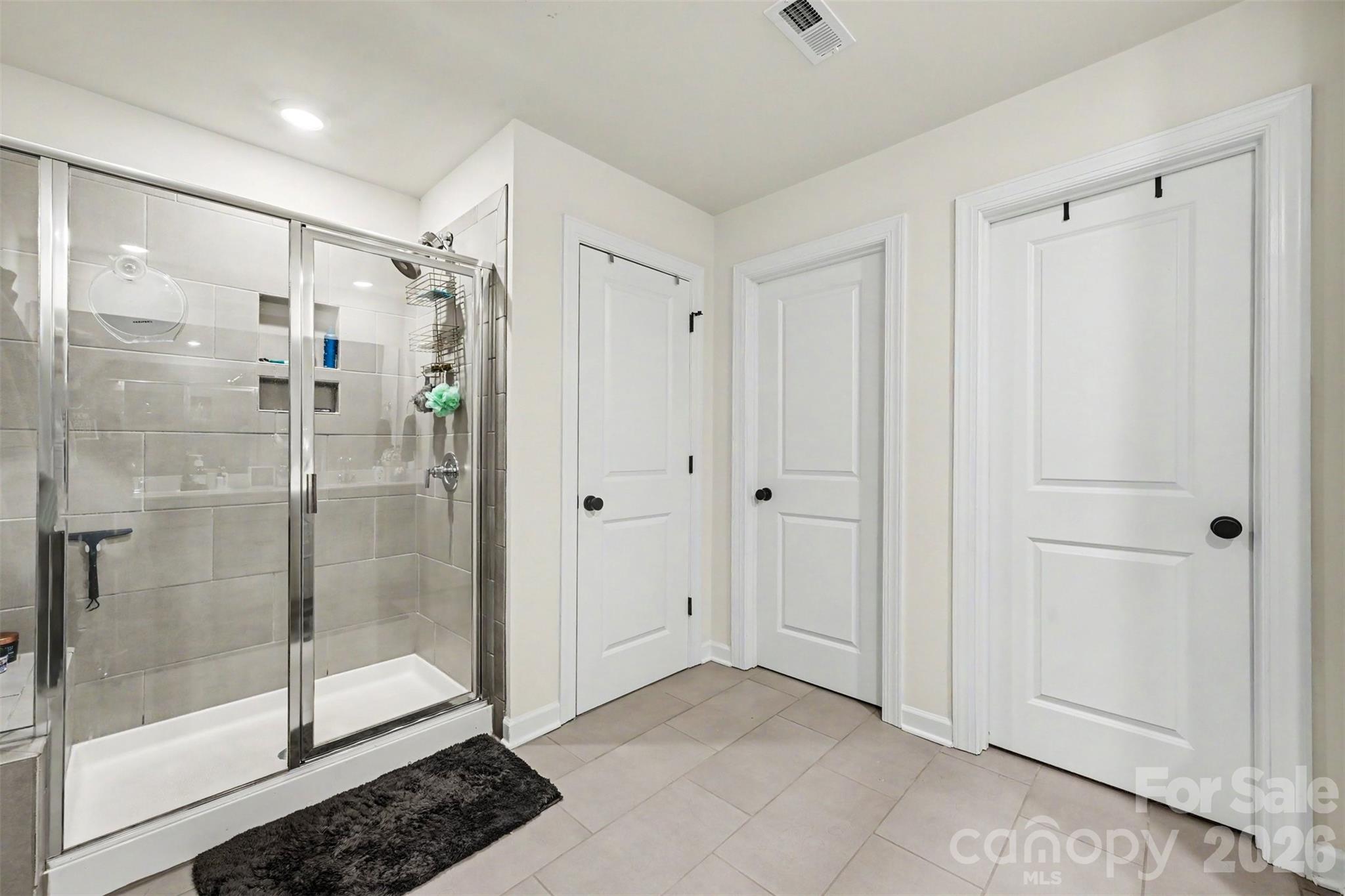 4624 Woodgreen Avenue Property Photo 10