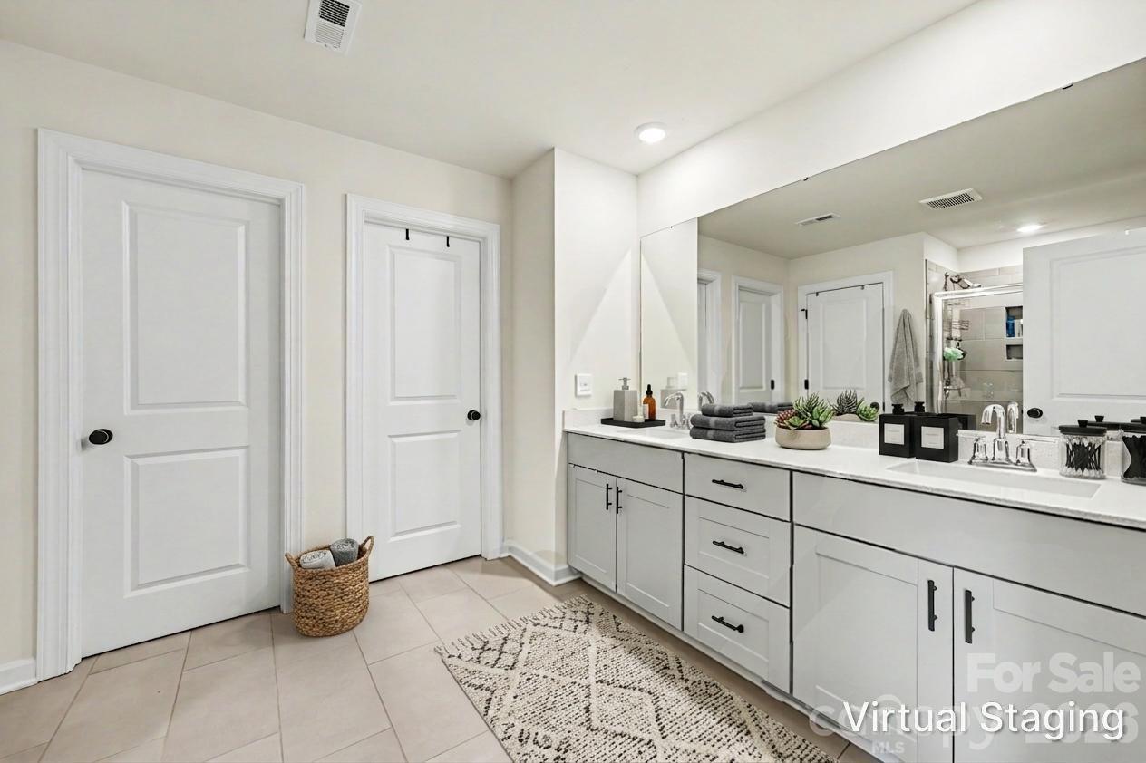 4624 Woodgreen Avenue Property Photo 11