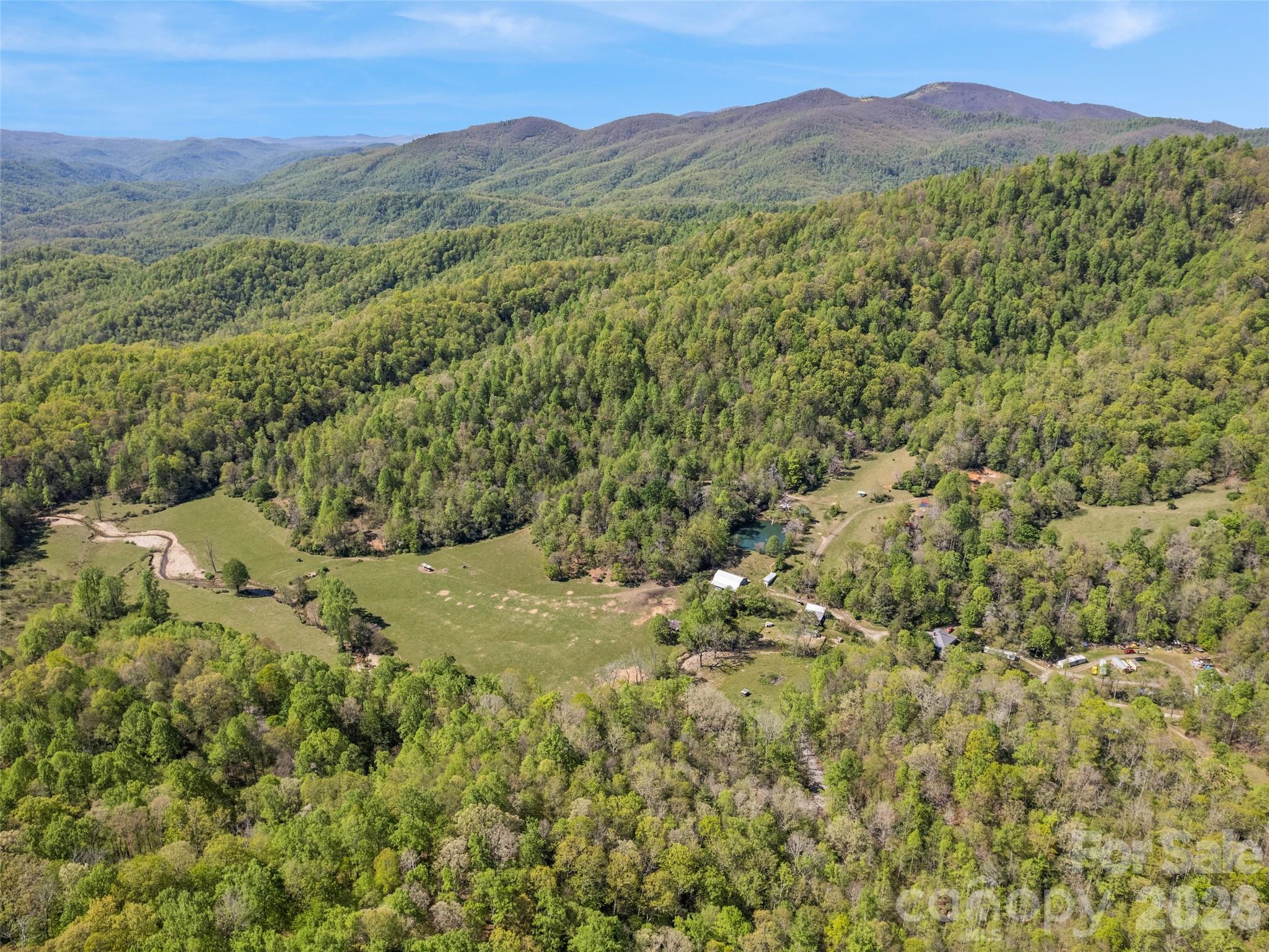 1372 Sand Branch Road Property Photo 2