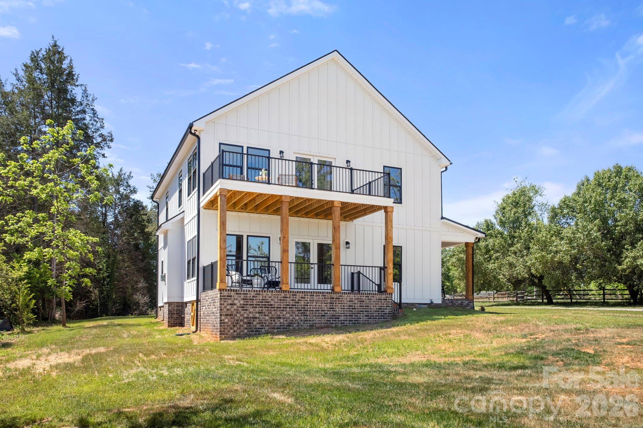 4762 Lazy Lane Property Photo 5