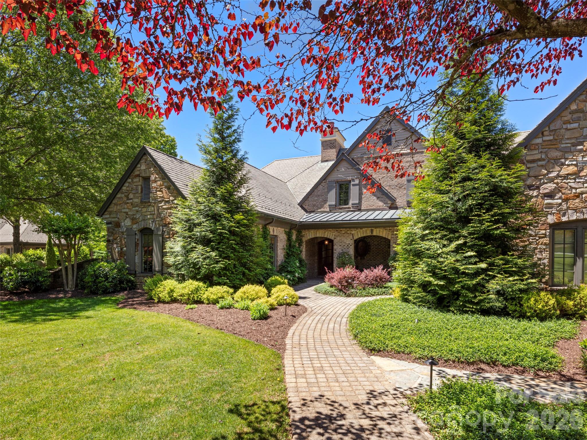 14 Golfside Court Property Photo 1