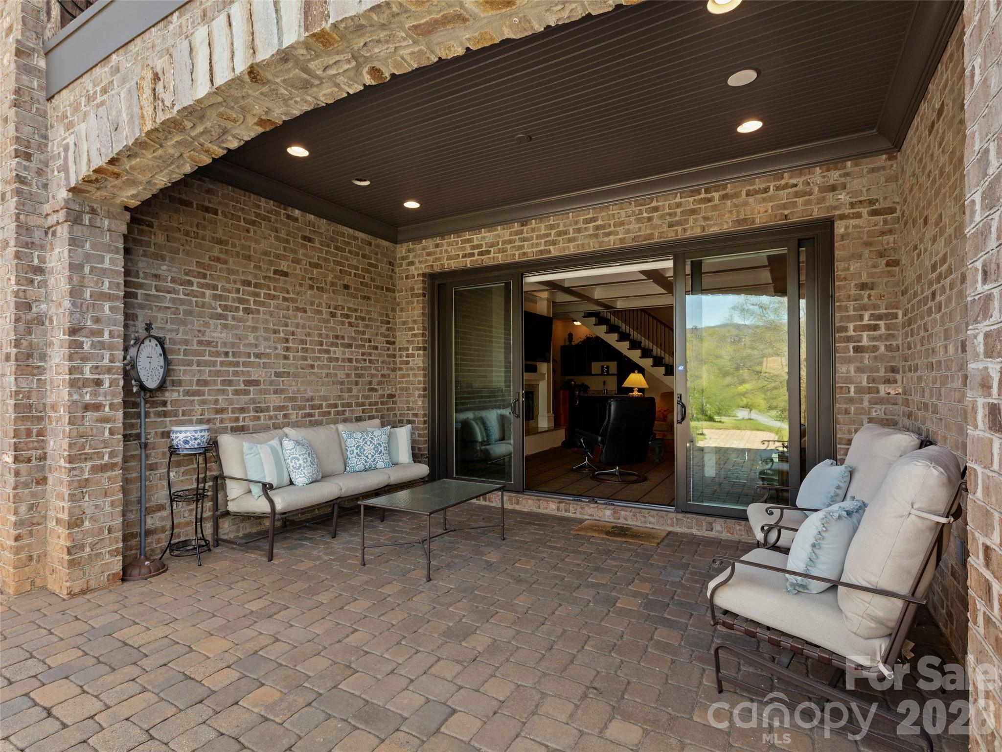 14 Golfside Court Property Photo 38