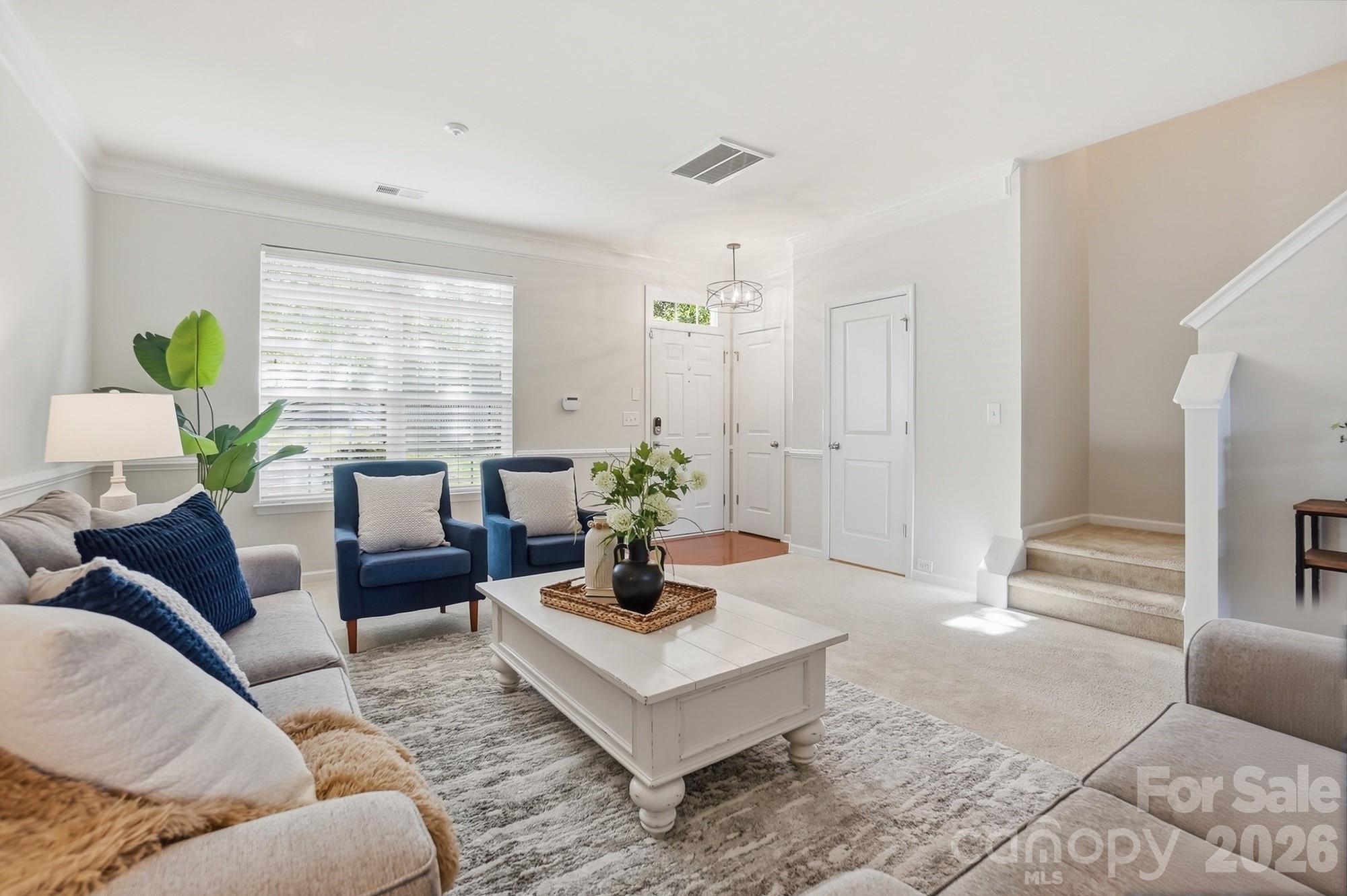 2833 Birkhill Lane Property Photo 6