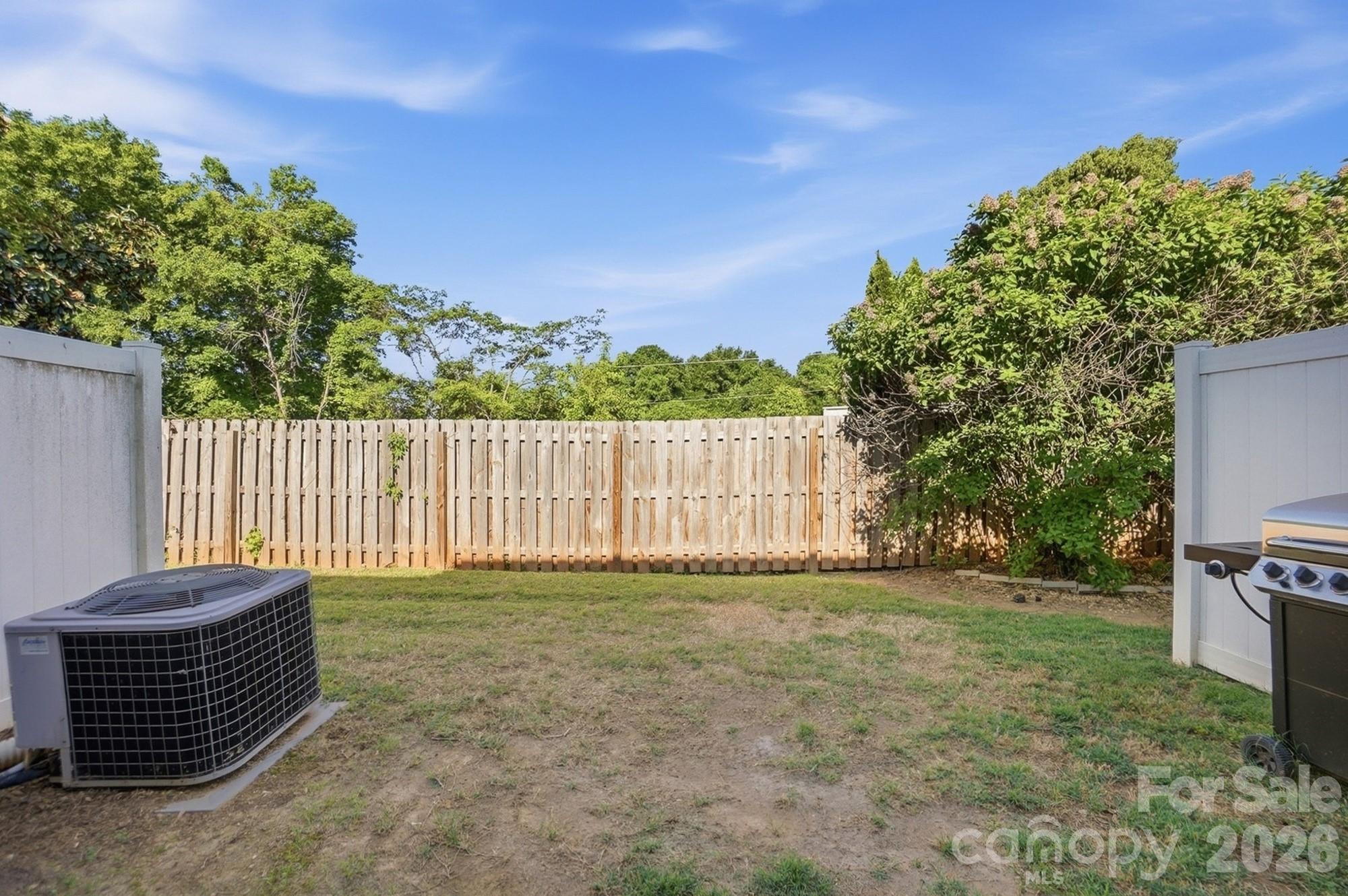 2833 Birkhill Lane Property Photo 33