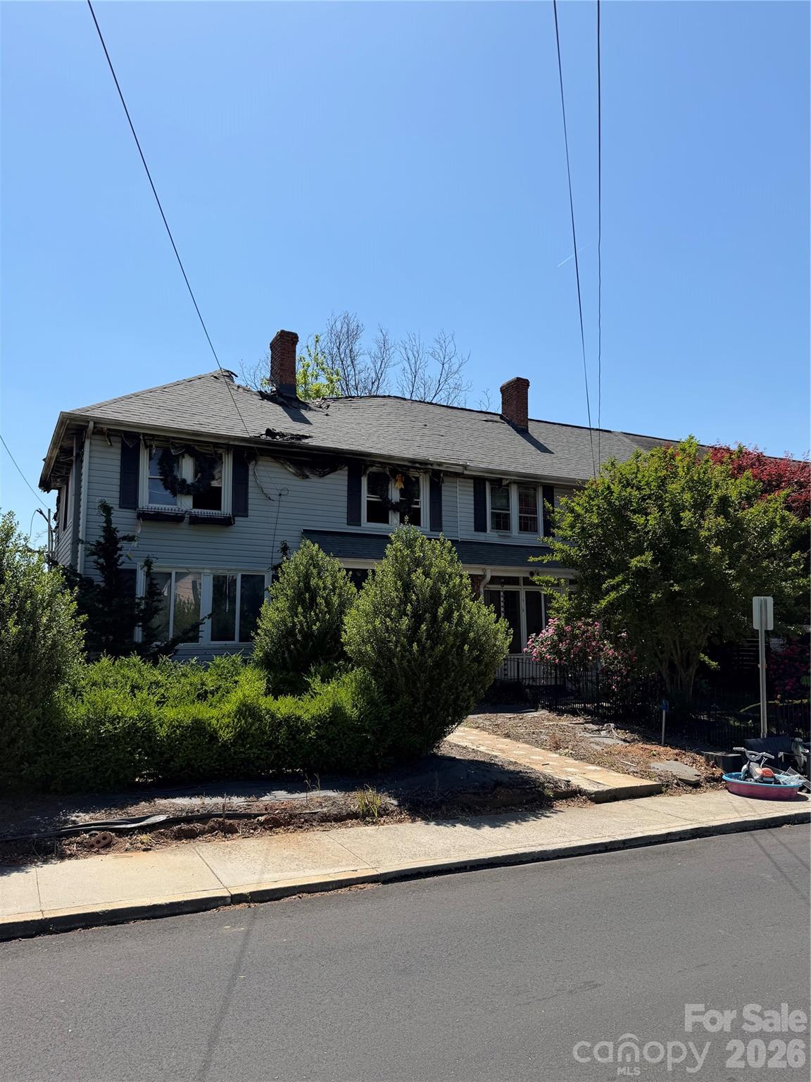 85 Falls Road Property Photo 1