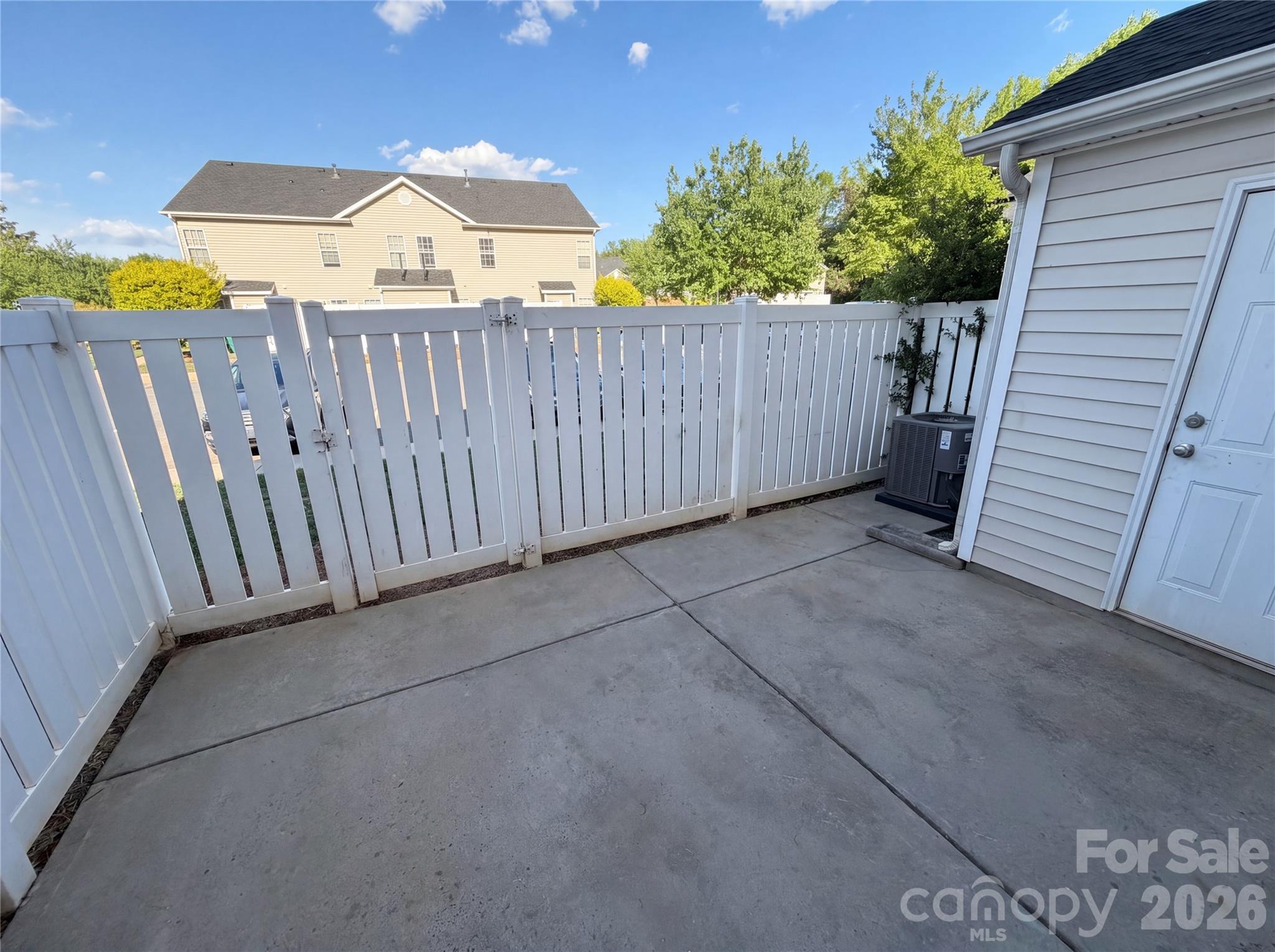 9510 Littleleaf Drive Property Photo 2