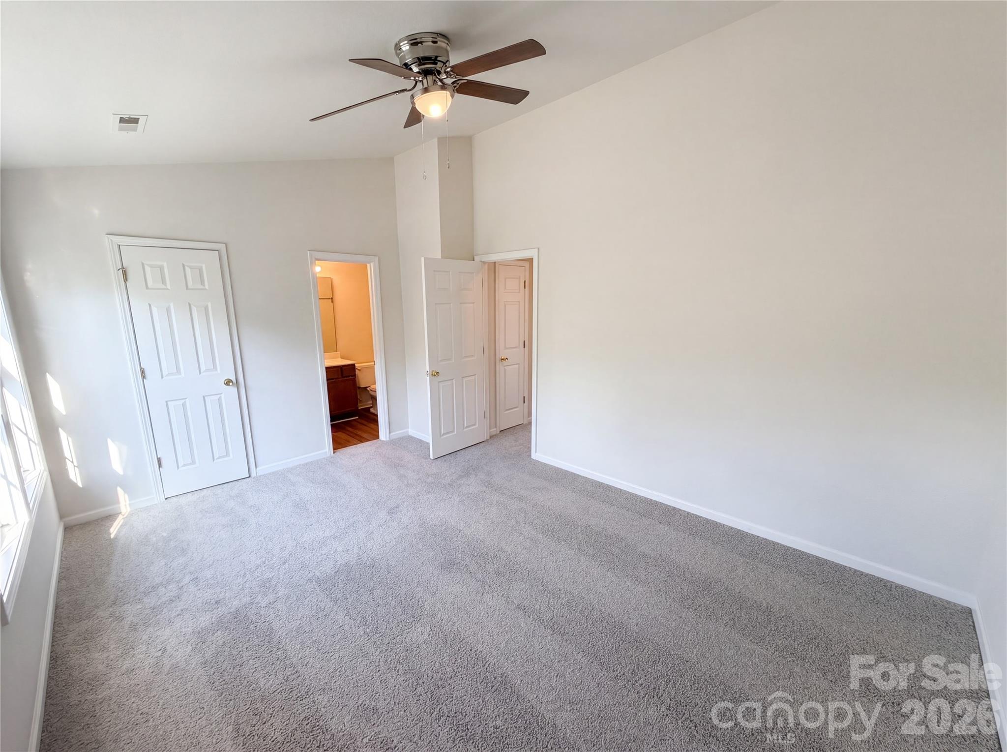 9510 Littleleaf Drive Property Photo 12
