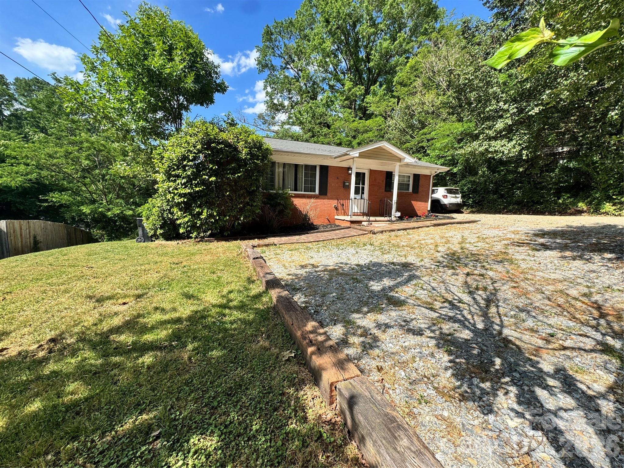 153 American Avenue Property Photo 4