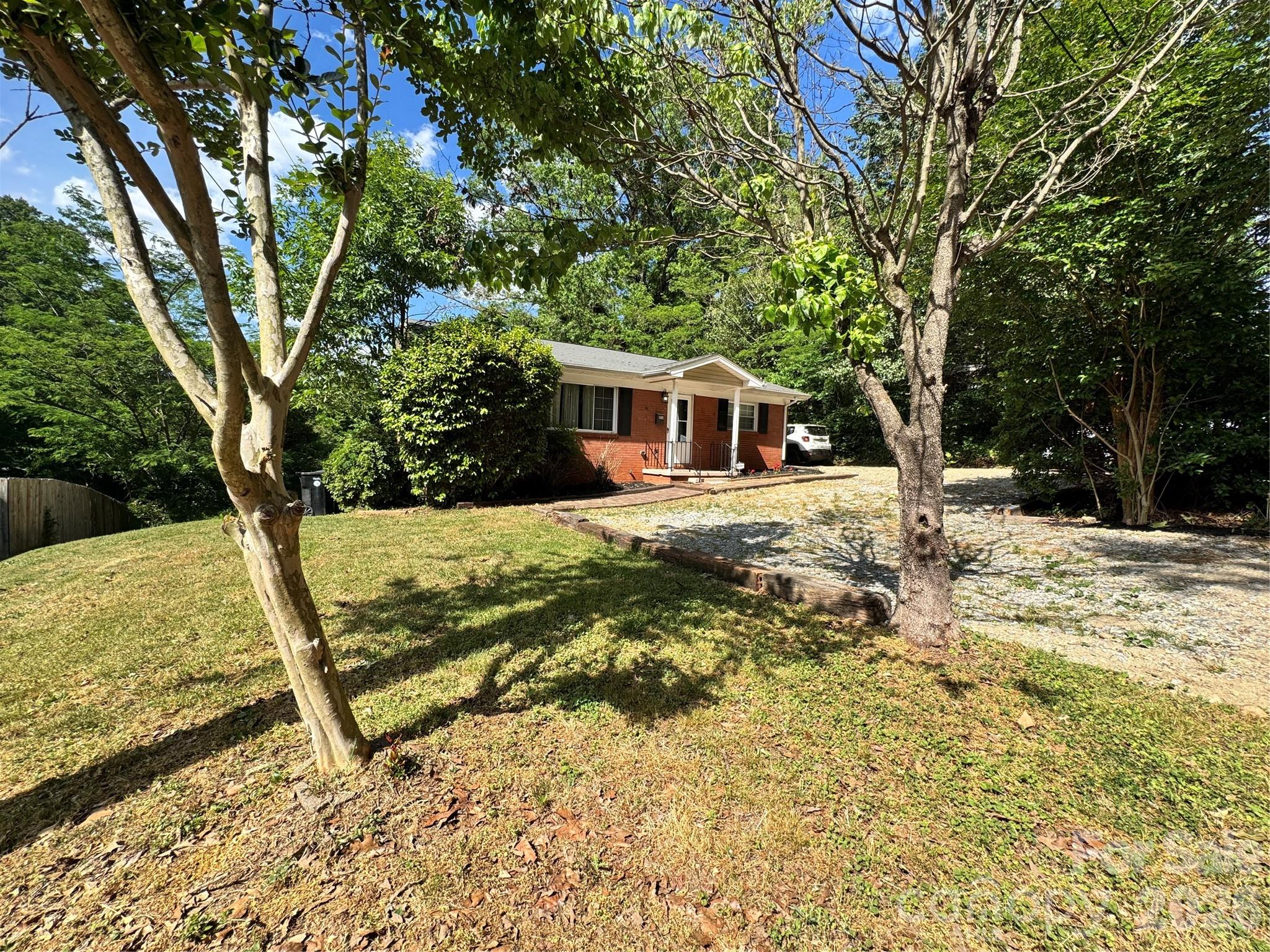 153 American Avenue Property Photo 5