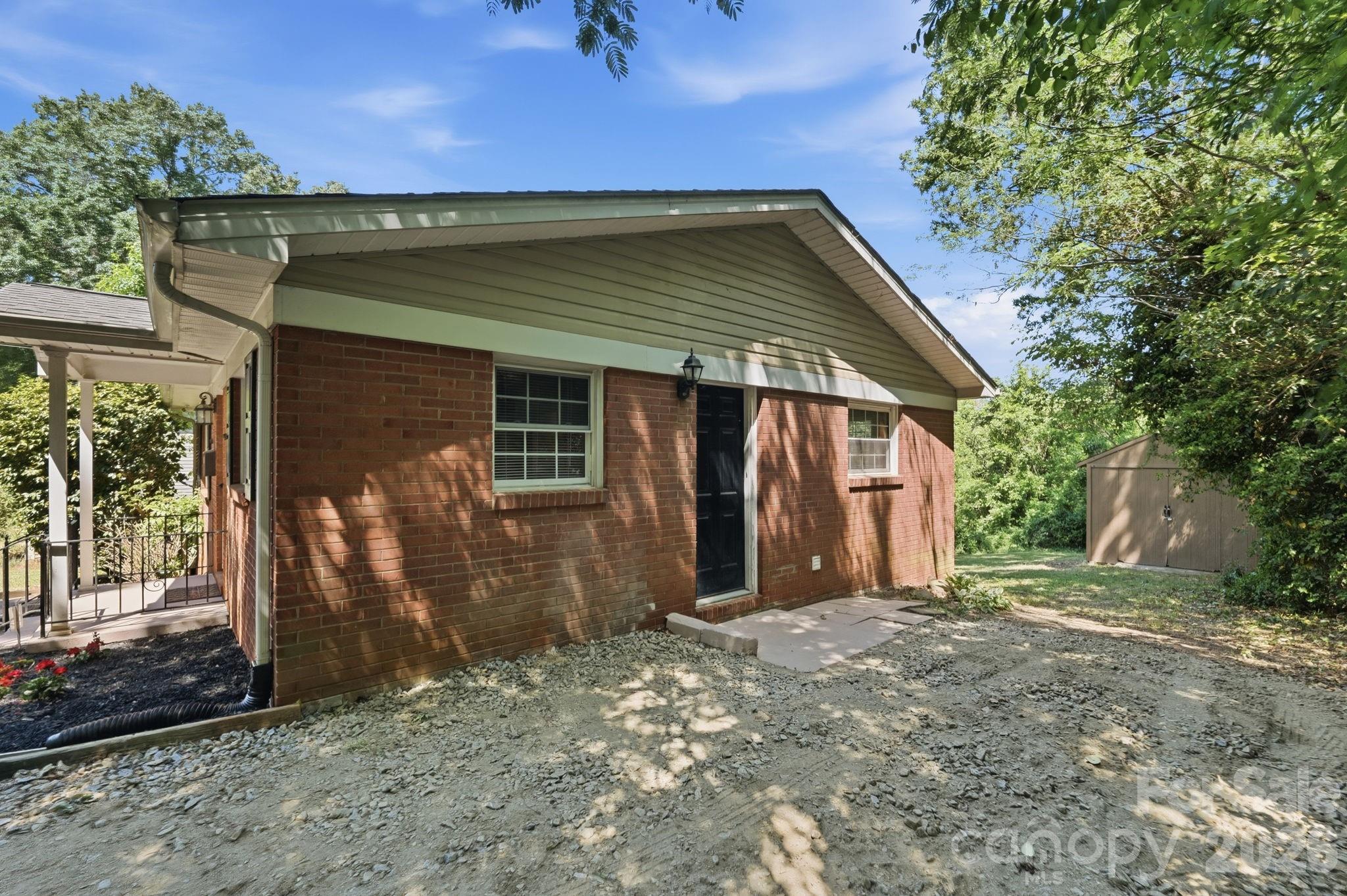 153 American Avenue Property Photo 7